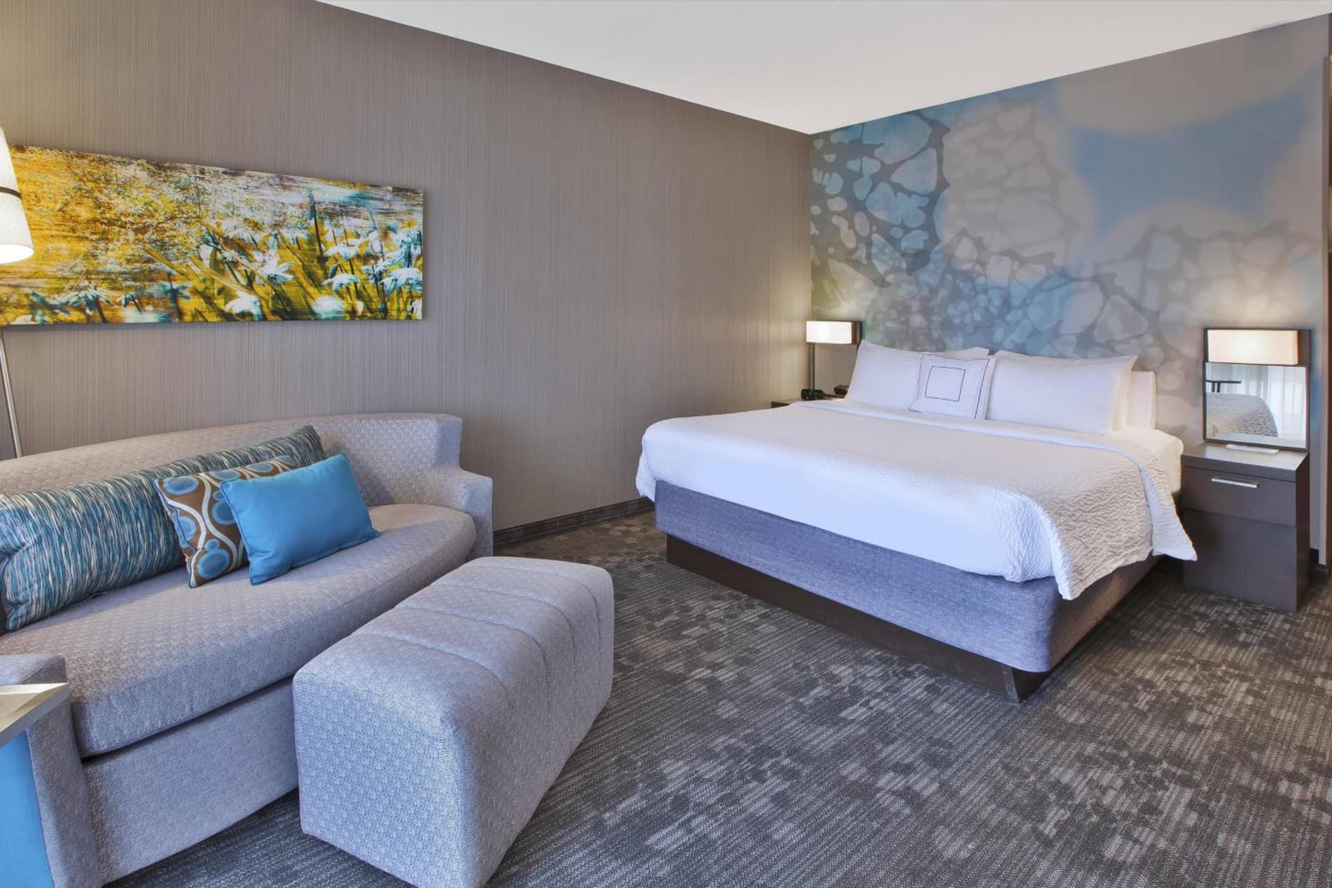 Courtyard by Marriott Somerset gallery photo in Somerset, NJ — image 12
