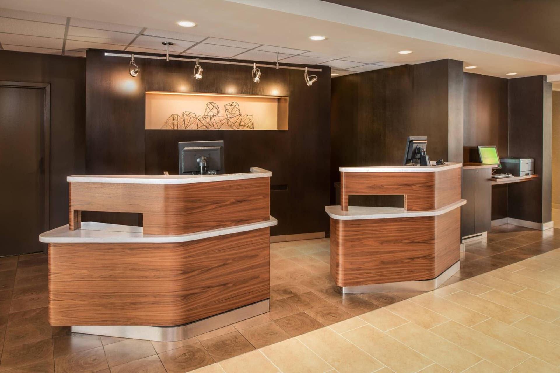 Courtyard by Marriott Lynchburg interior in Lynchburg, VA — gallery photo 2