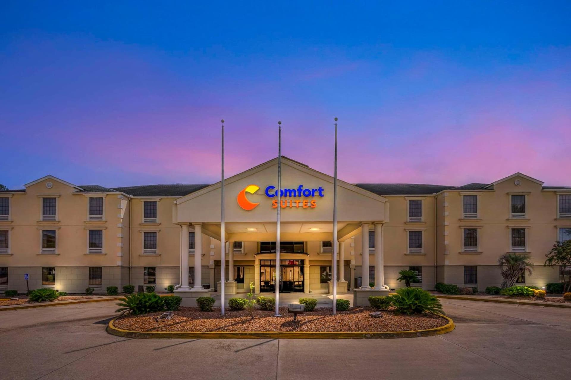 Comfort Suites Port Allen - Baton Rouge property views in Port Allen, LA — gallery photo 3