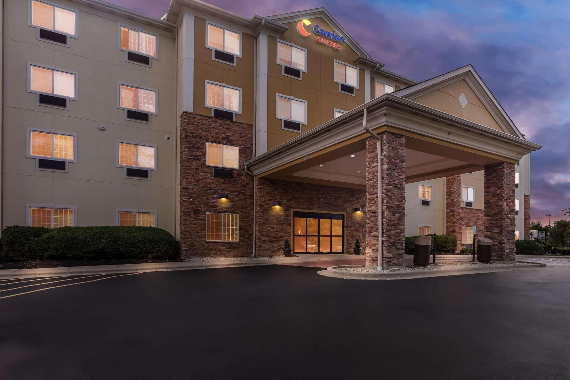 Comfort Suites Grayslake near Libertyville North gallery photo in Grayslake, IL — image 36