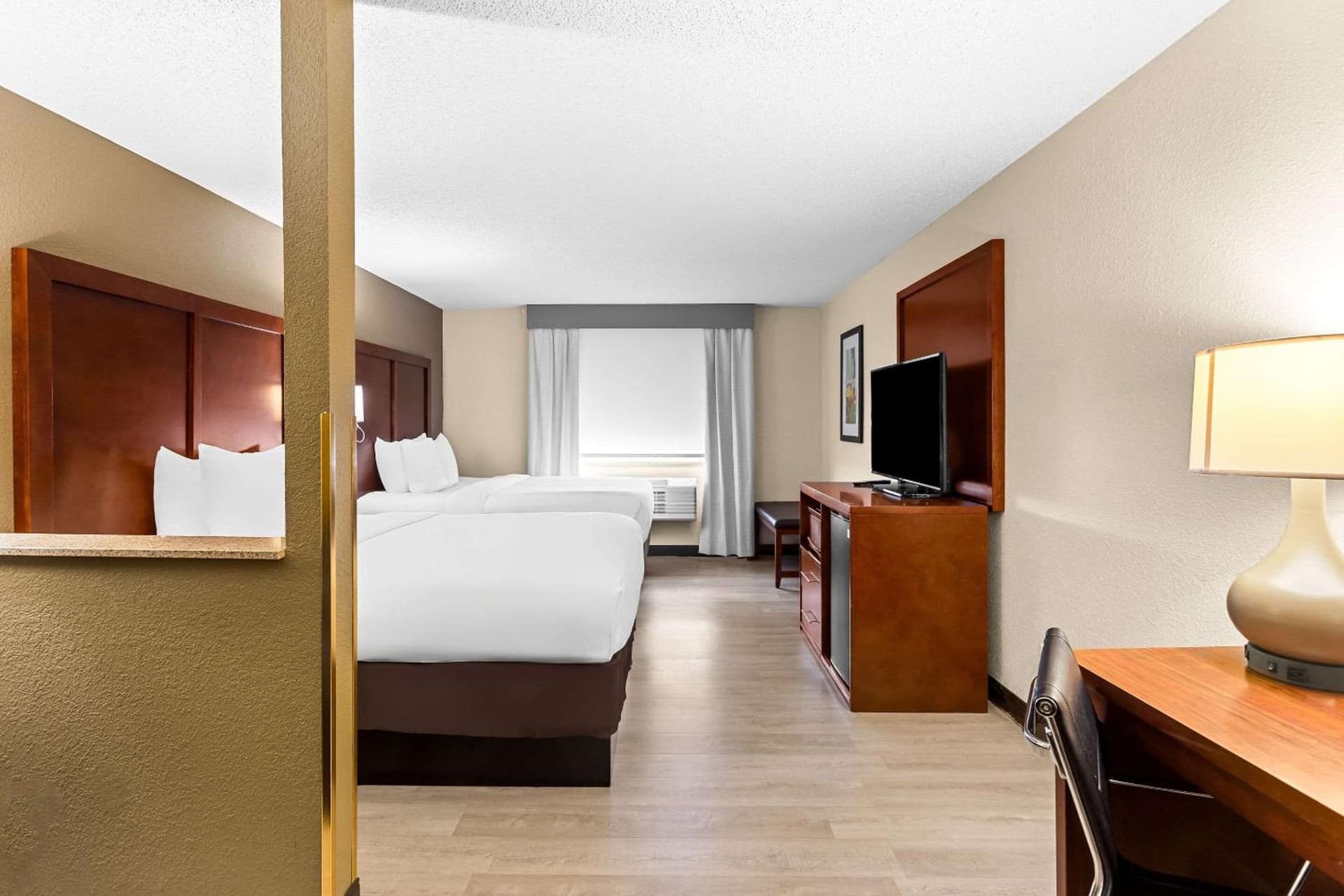 Comfort Suites Grayslake near Libertyville North gallery photo in Grayslake, IL — image 25