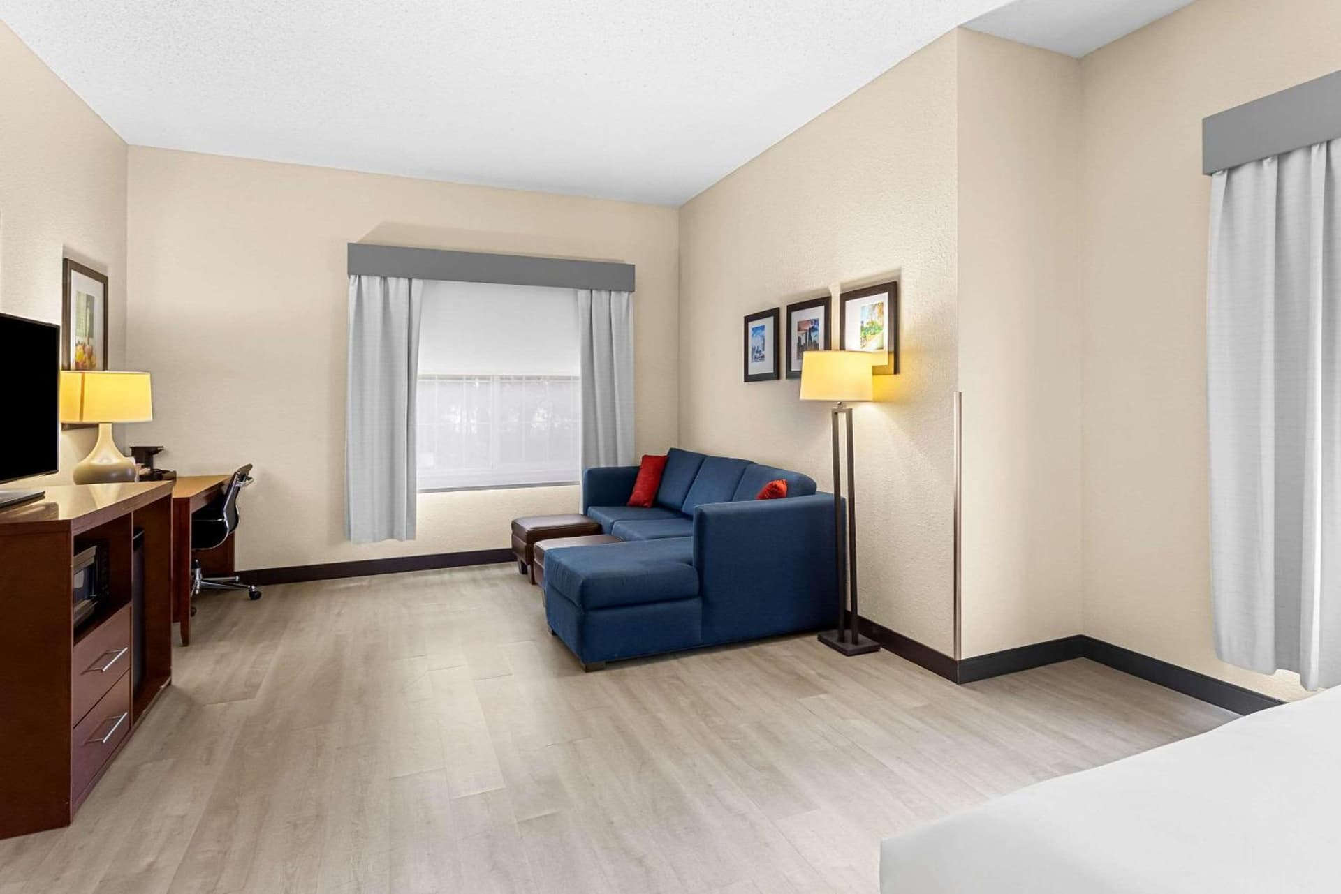 Comfort Suites Grayslake near Libertyville North gallery photo in Grayslake, IL — image 22