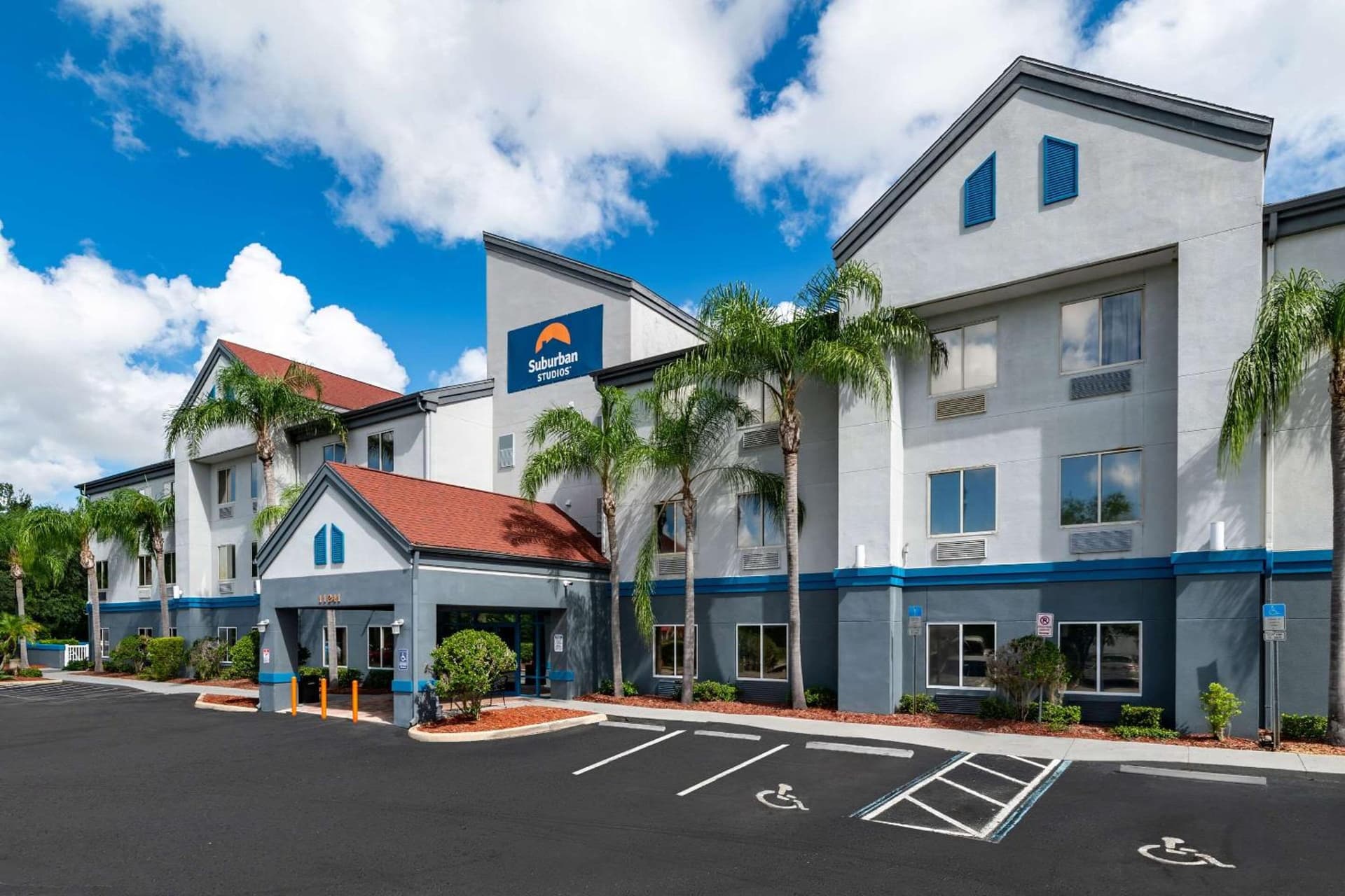 Suburban Studios Orlando - Ocoee-Winter Garden interior in Orlando, FL — gallery photo 2