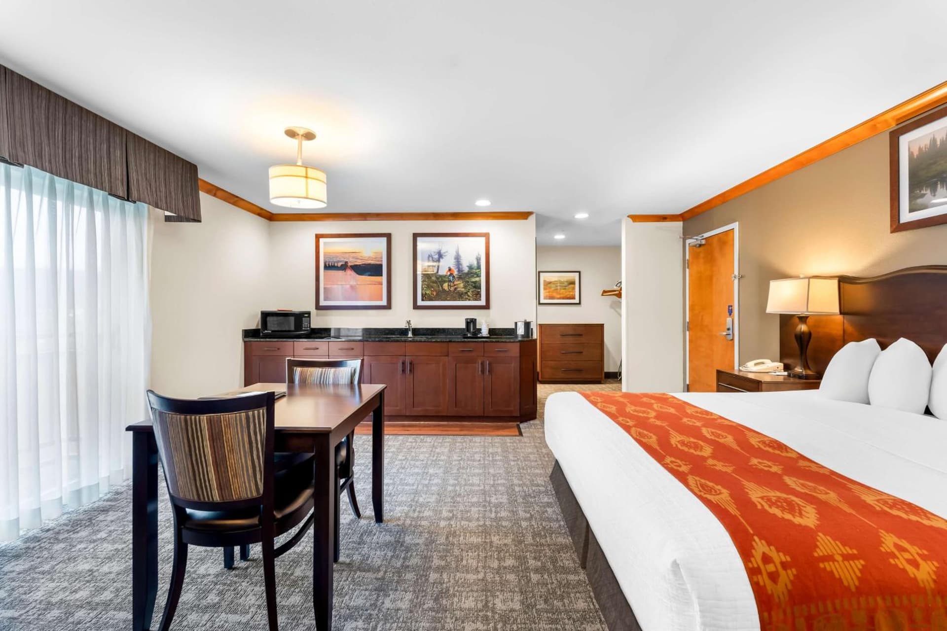 Best Western Rocky Mountain Lodge property views in Whitefish, MT — gallery photo 3