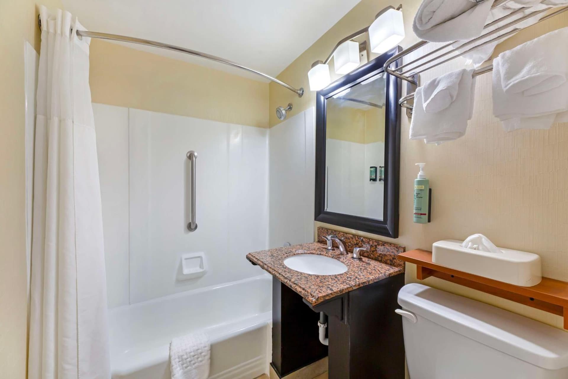 Best Western Inn at the Rochester Airport gallery photo in Rochester, NY — image 23