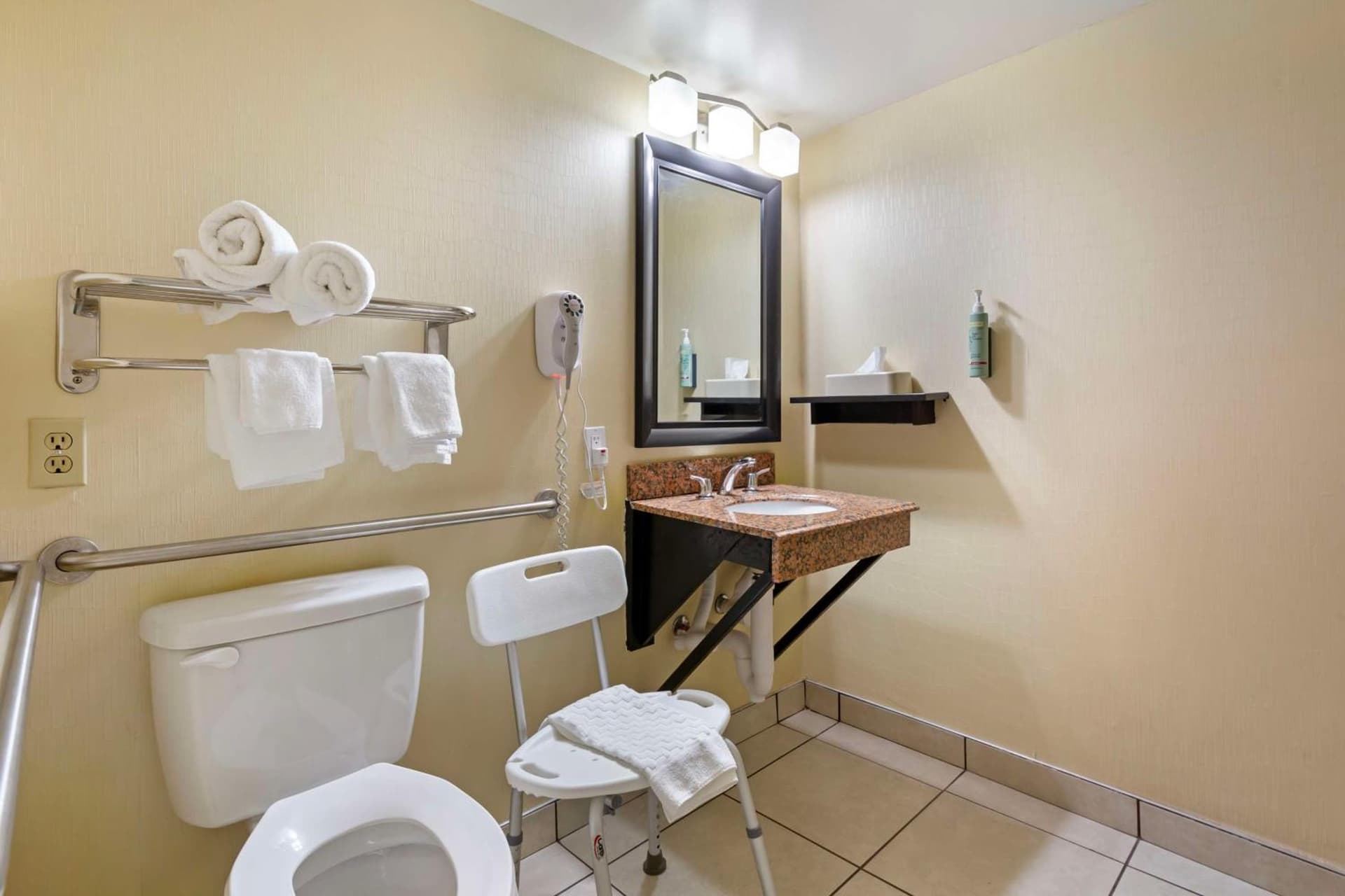 Best Western Inn at the Rochester Airport gallery photo in Rochester, NY — image 20