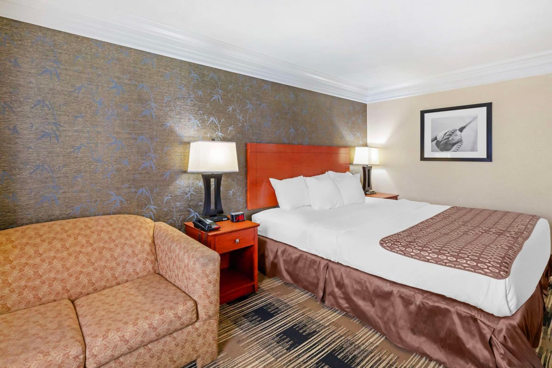 Best Western Inn at the Rochester Airport gallery photo in Rochester, NY — image 24