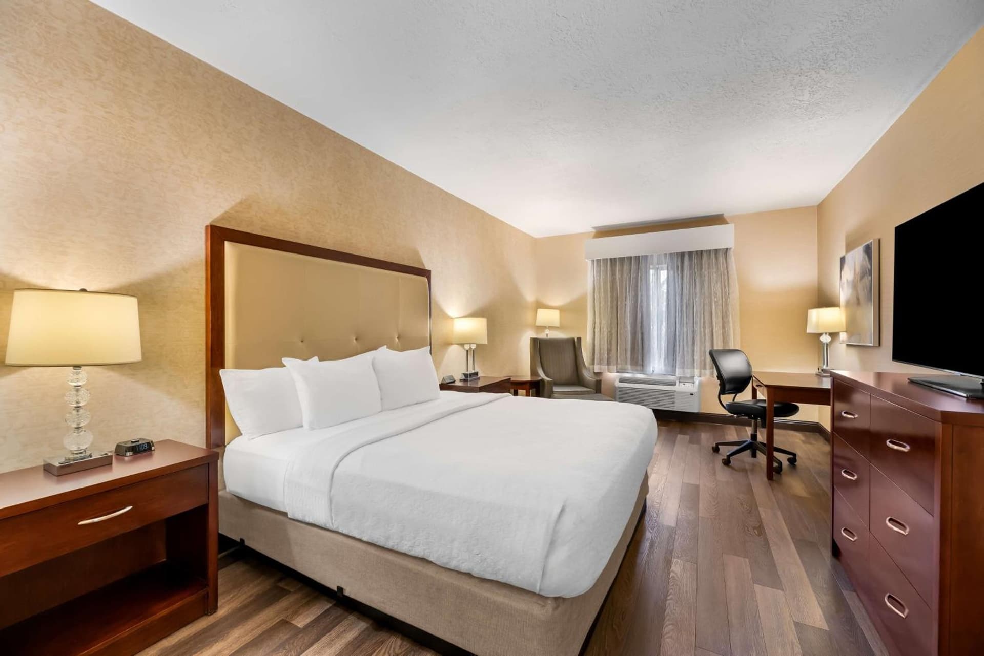 Best Western Plus Abbey Inn property views in St. George, UT — gallery photo 3