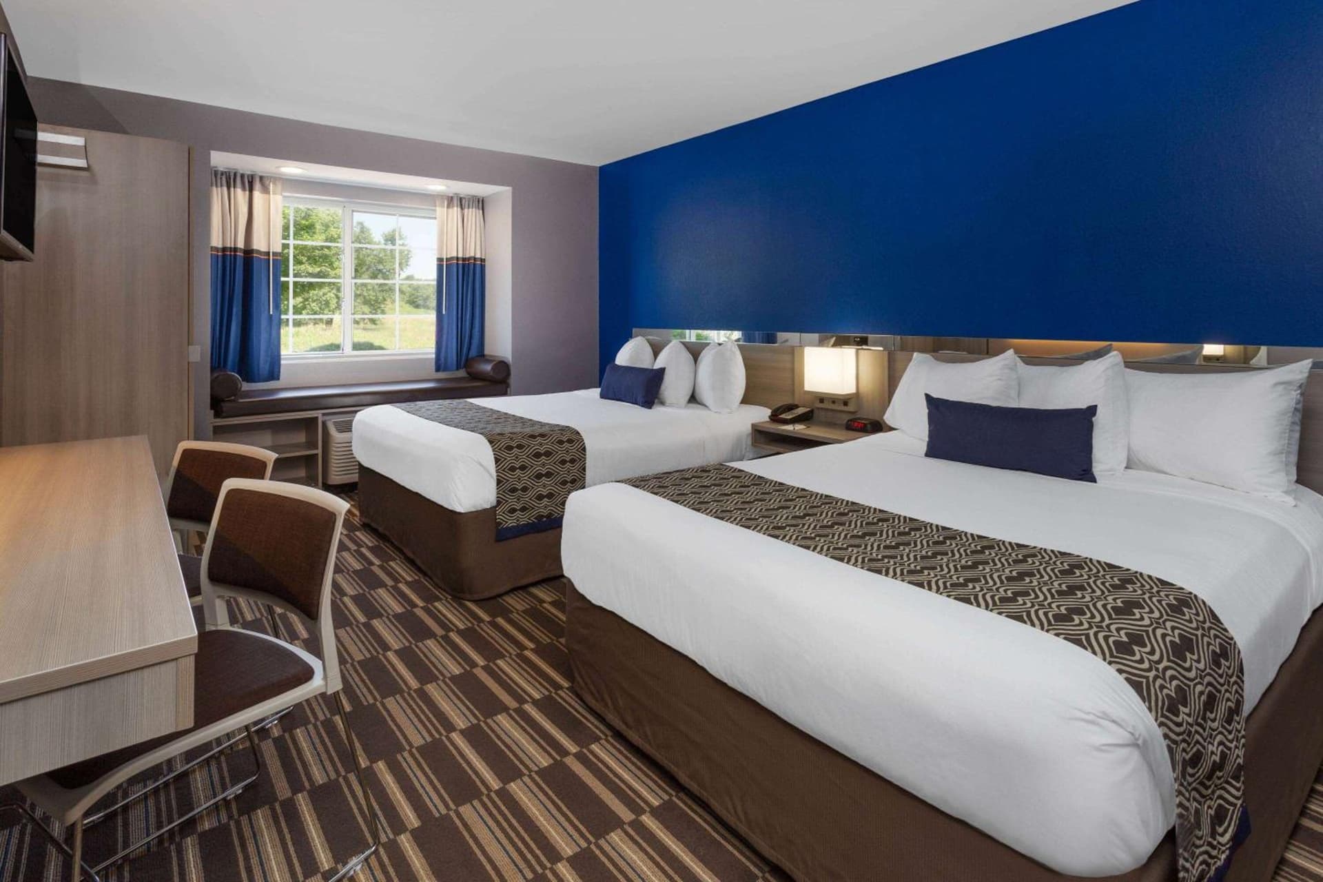 Microtel Inn & Suites by Wyndham Bethel/Danbury gallery photo in Bethel — image 7