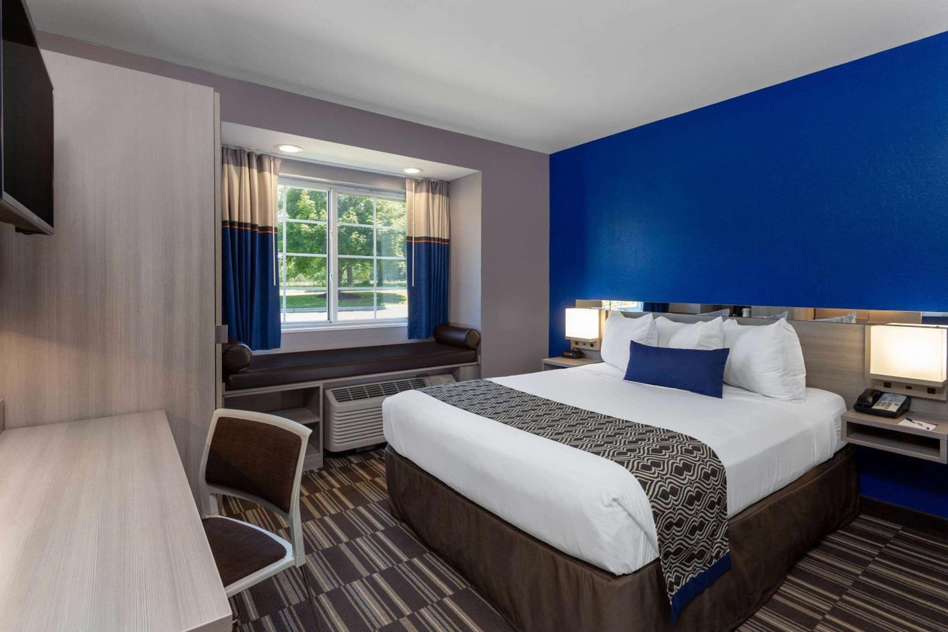 Microtel Inn & Suites by Wyndham Bethel/Danbury gallery photo in Bethel — image 25