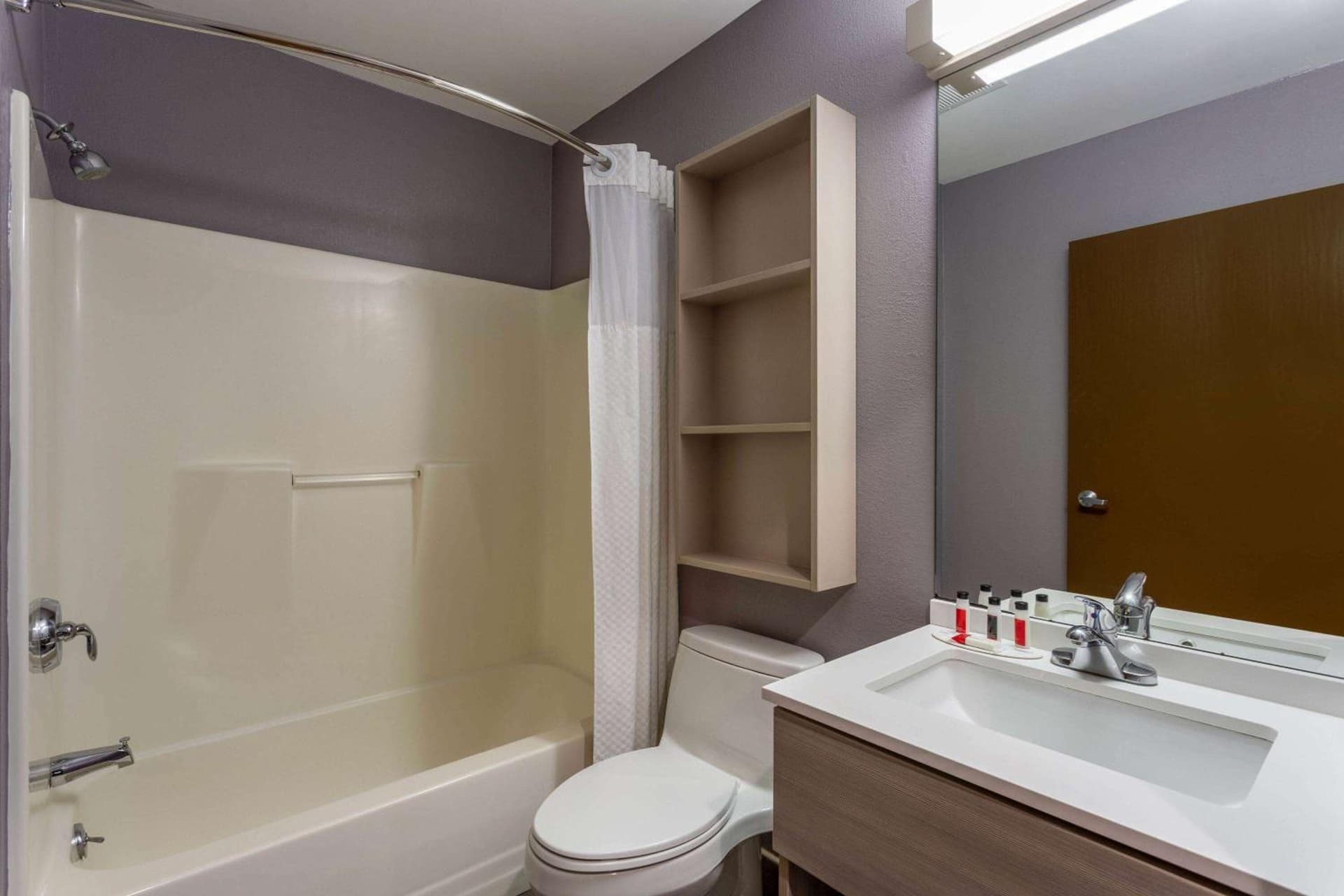 Microtel Inn & Suites by Wyndham Bethel/Danbury gallery photo in Bethel — image 23