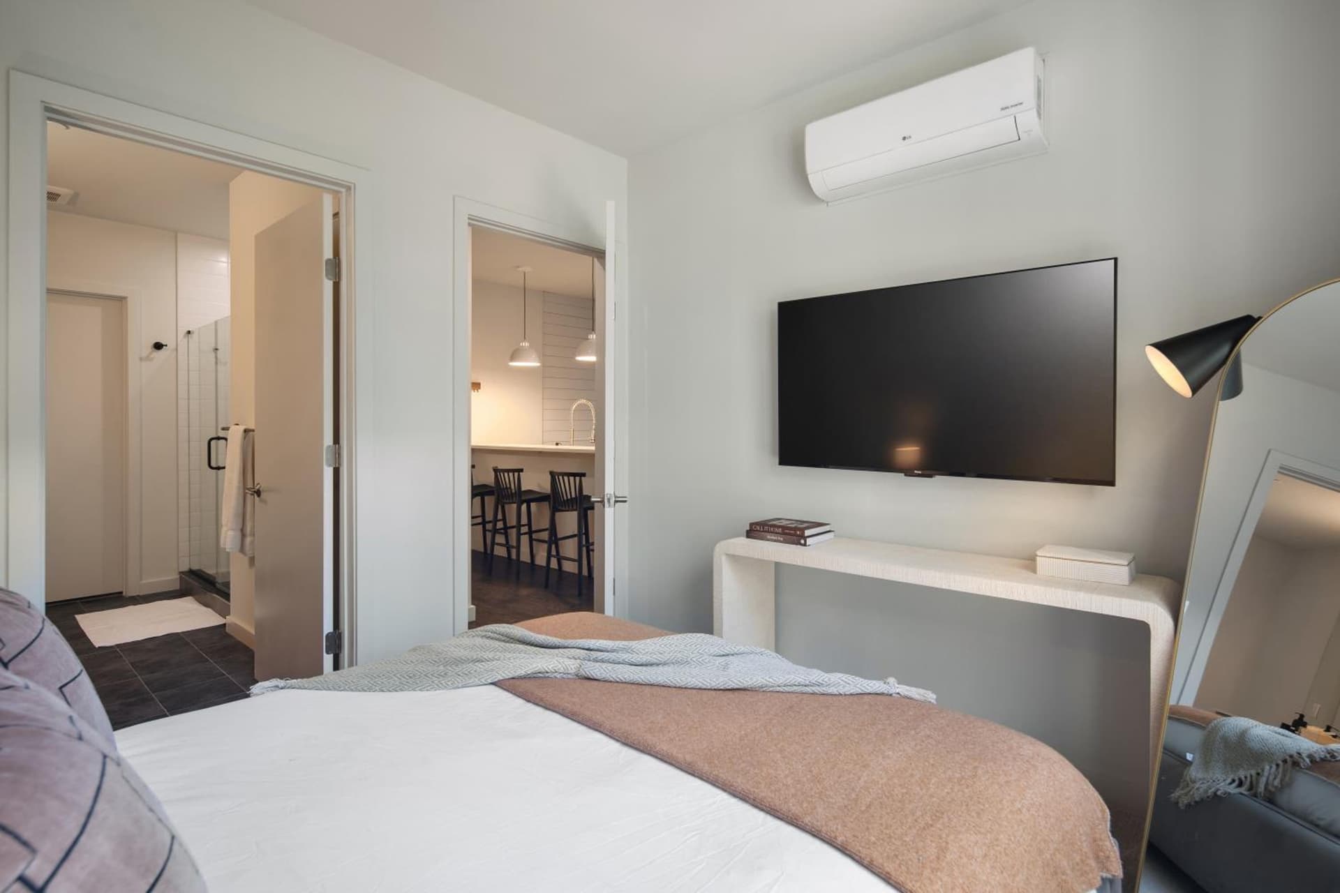 Hyatus Luxury Residences Stamford gallery photo in Stamford, CT — image 35