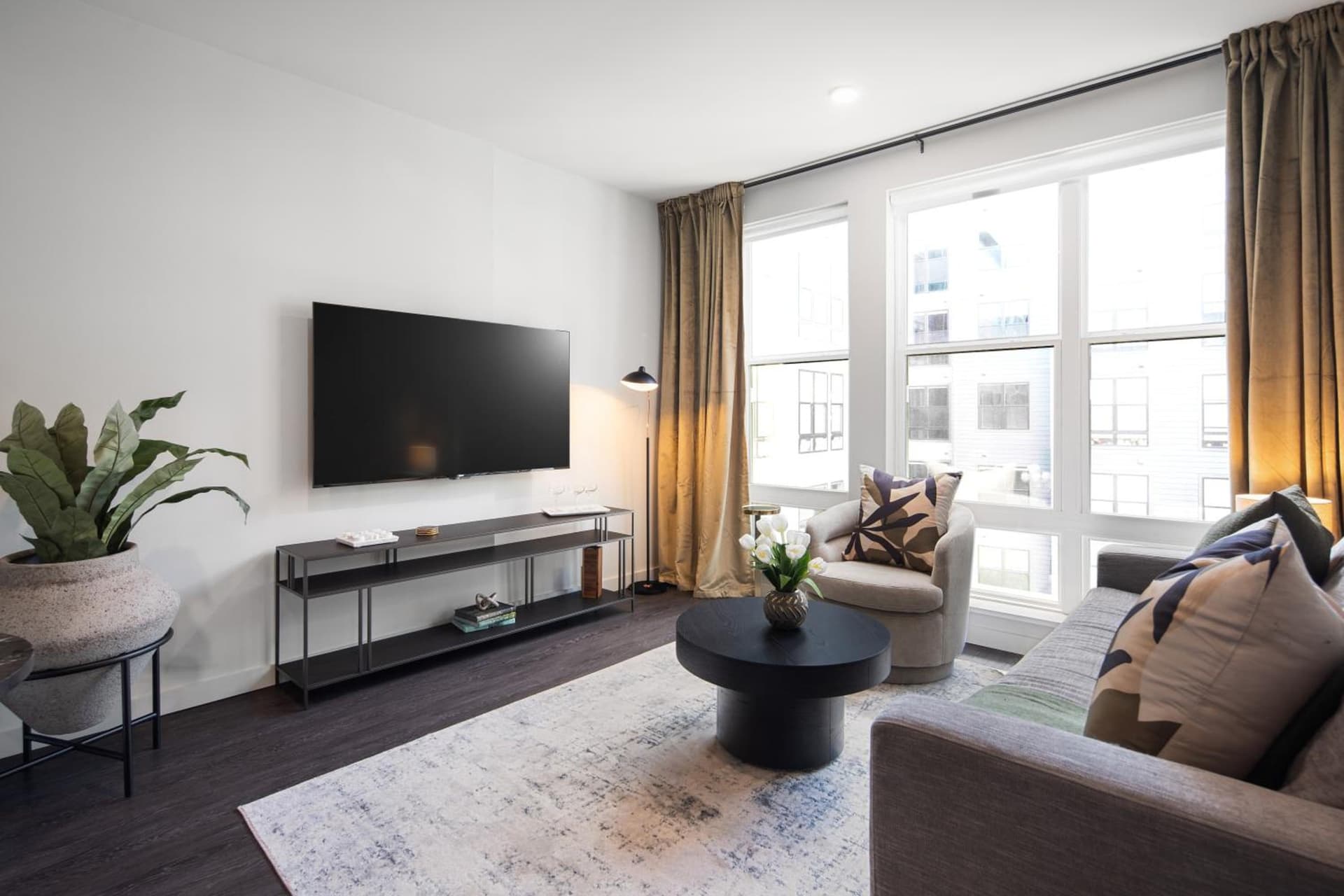 Hyatus Luxury Residences Stamford gallery photo in Stamford, CT — image 12