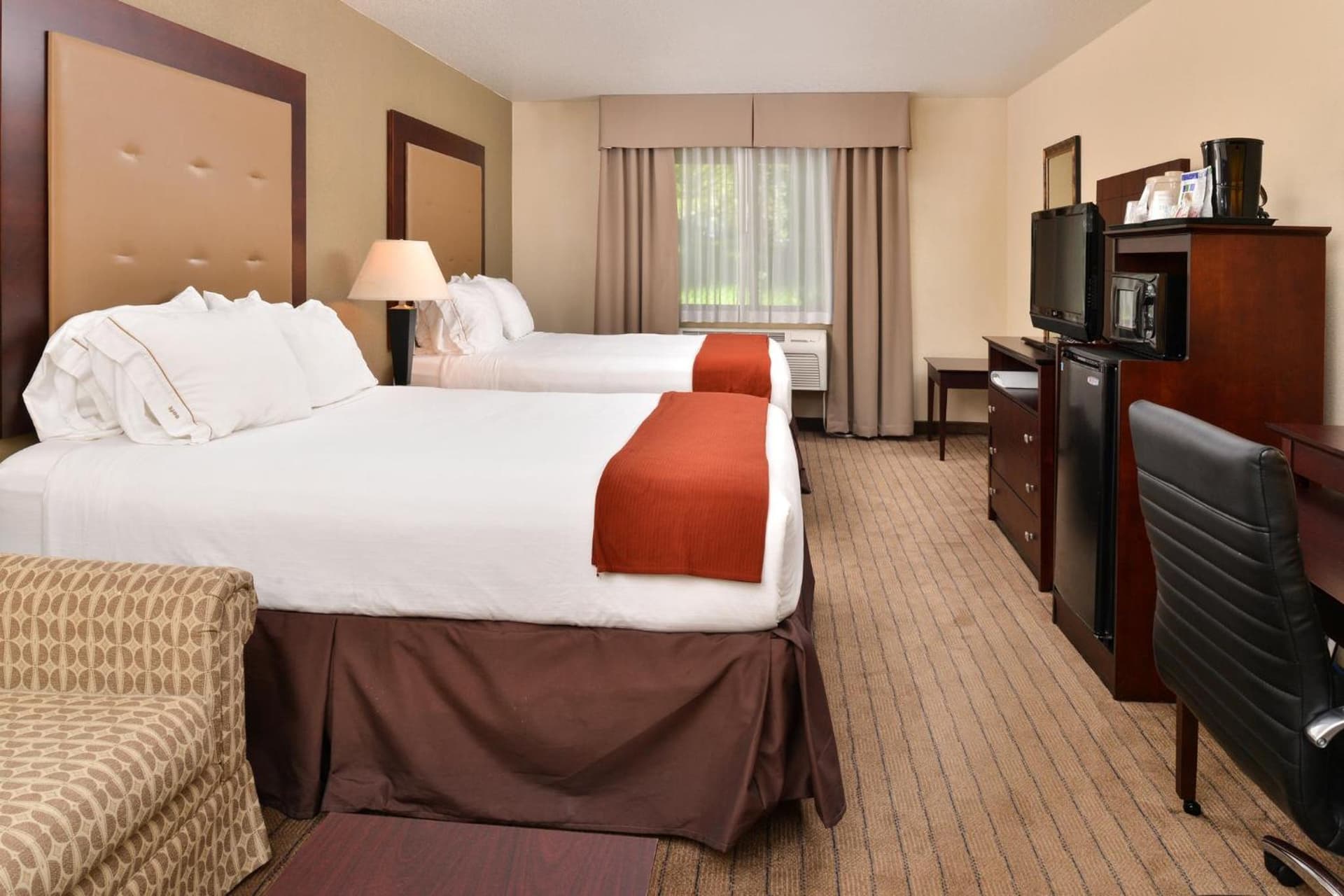 Holiday Inn Express Portland South - Lake Oswego by IHG gallery photo in Lake Oswego, OR — image 51