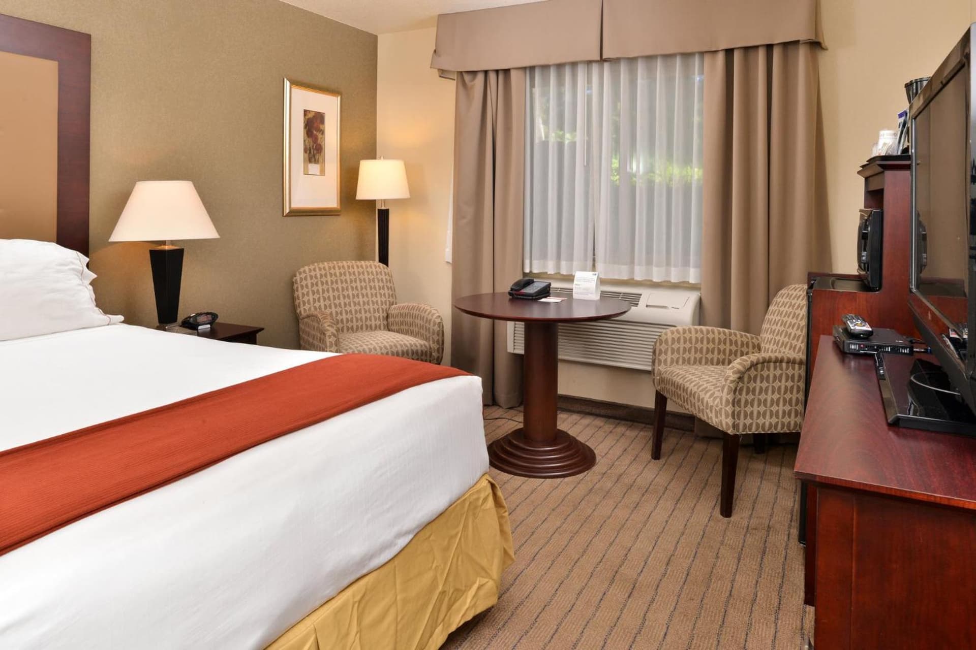 Holiday Inn Express Portland South - Lake Oswego by IHG gallery photo in Lake Oswego, OR — image 23