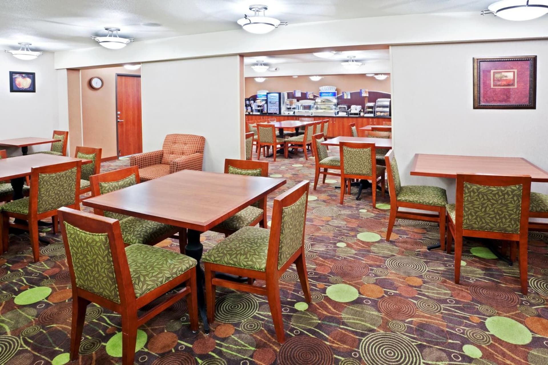 Holiday Inn Express Portland South - Lake Oswego by IHG gallery photo in Lake Oswego, OR — image 40