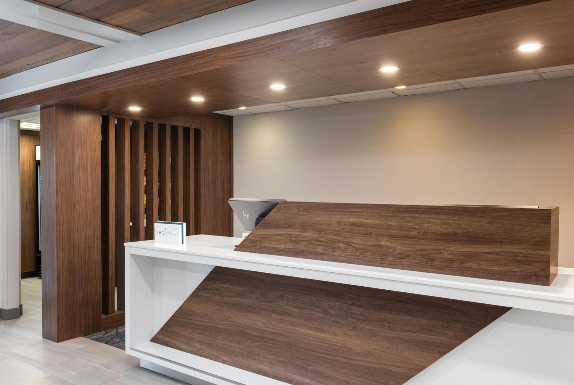 Holiday Inn Express Portland South - Lake Oswego by IHG gallery photo in Lake Oswego, OR — image 85