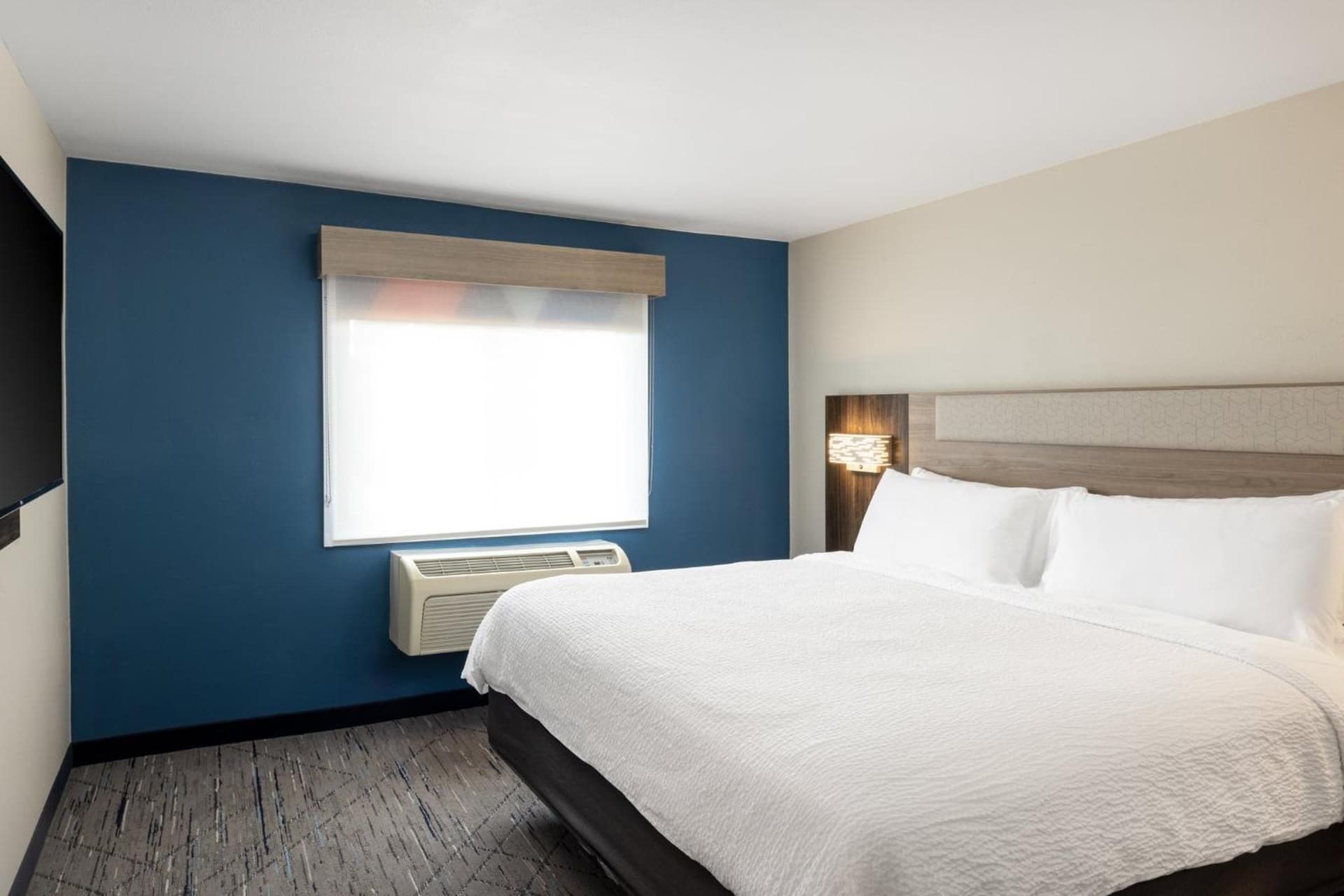 Holiday Inn Express Portland South - Lake Oswego by IHG gallery photo in Lake Oswego, OR — image 47