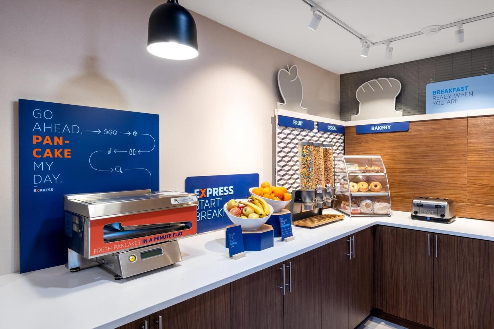 Holiday Inn Express Portland South - Lake Oswego by IHG gallery photo in Lake Oswego, OR — image 12