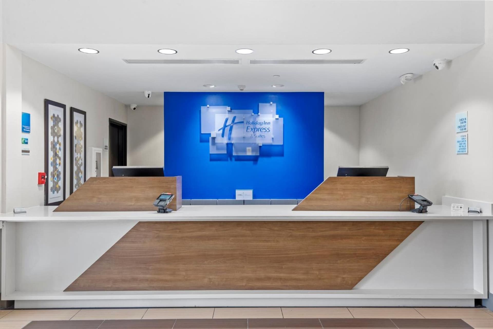 Holiday Inn Express Tulsa South Bixby by IHG interior in Tulsa, OK — gallery photo 2