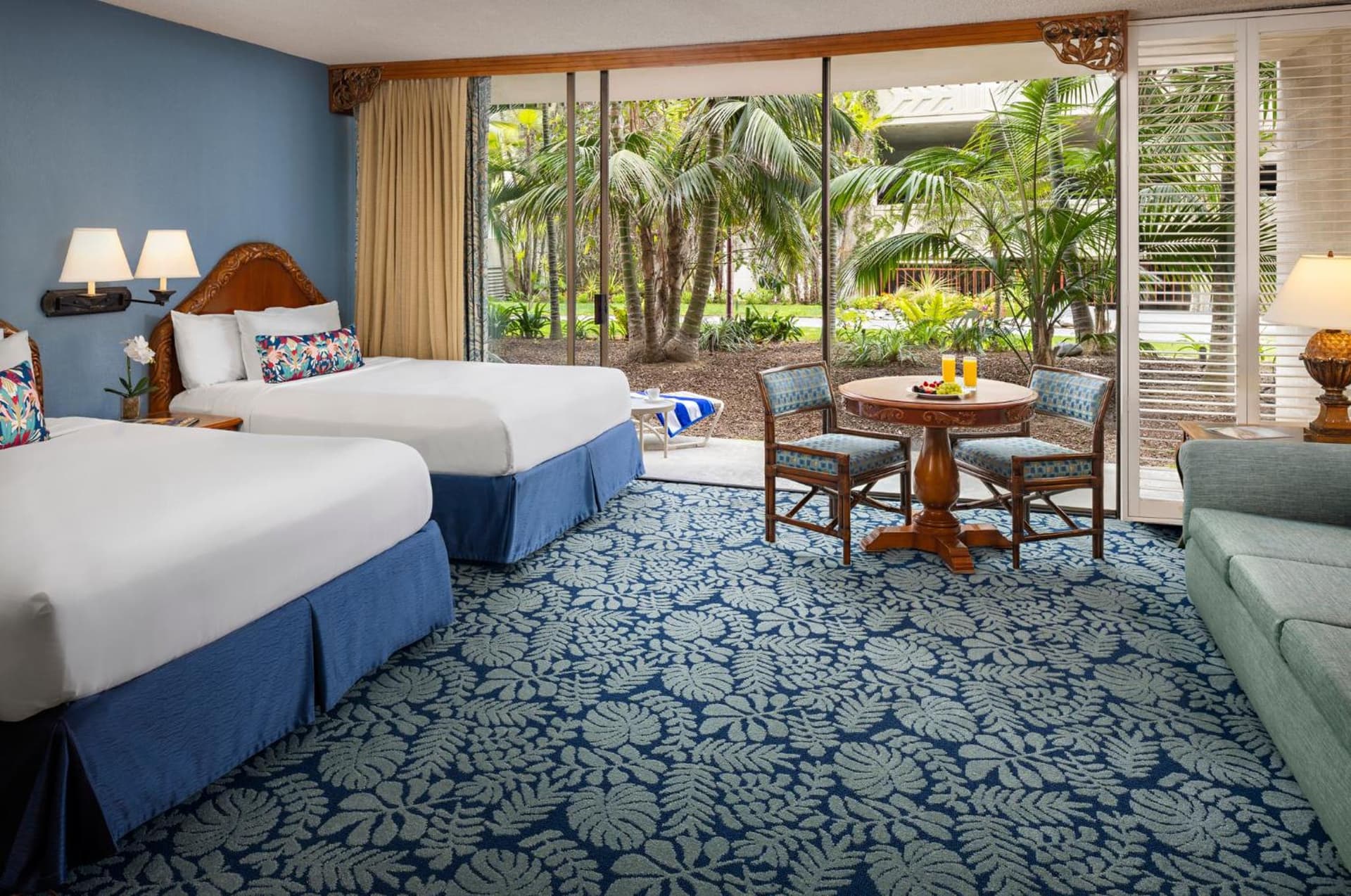 Catamaran Resort Hotel and Spa interior in San Diego, CA — gallery photo 2