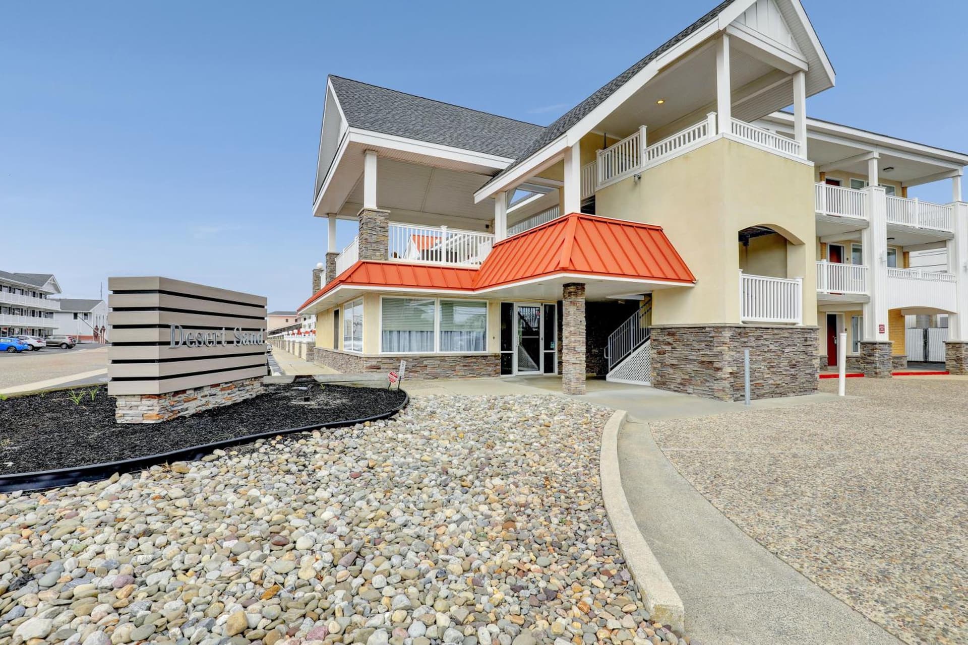 Desert Sand Resort interior in Avalon, NJ — gallery photo 2