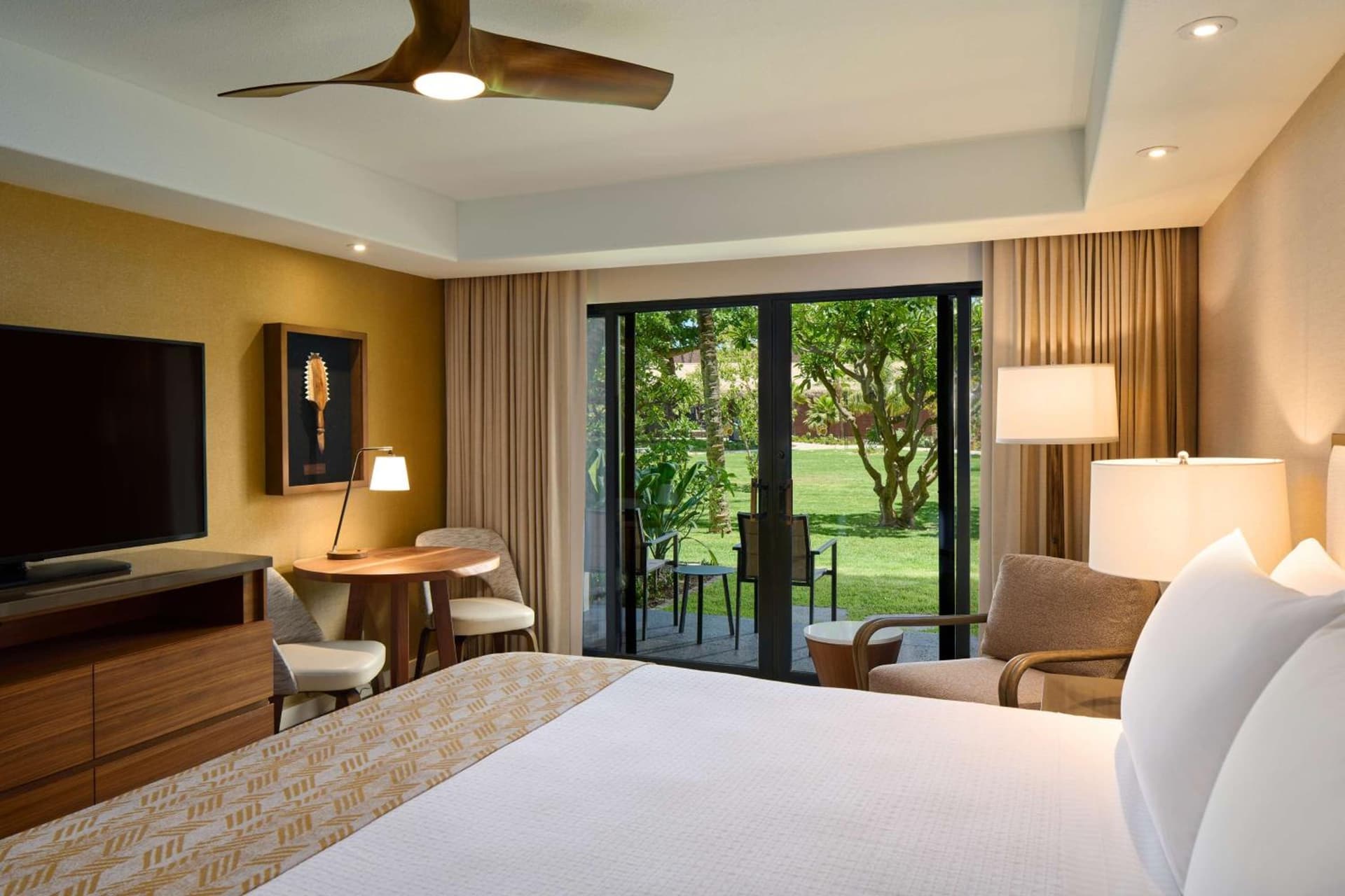 OUTRIGGER Kāʻanapali Beach Resort interior in Lahaina, HI — gallery photo 2