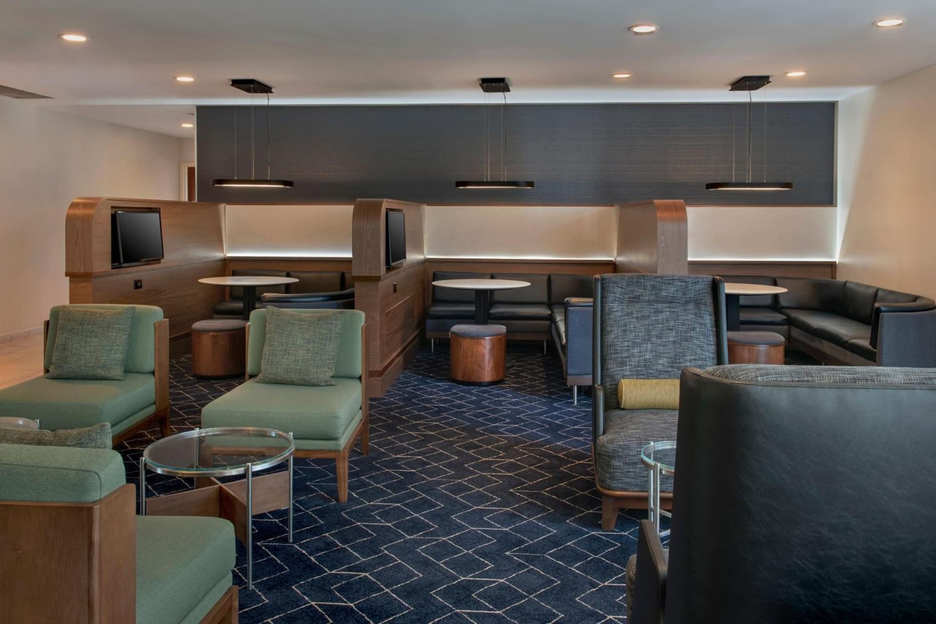 Courtyard by Marriott New Haven Wallingford interior in Wallingford, CT — gallery photo 2