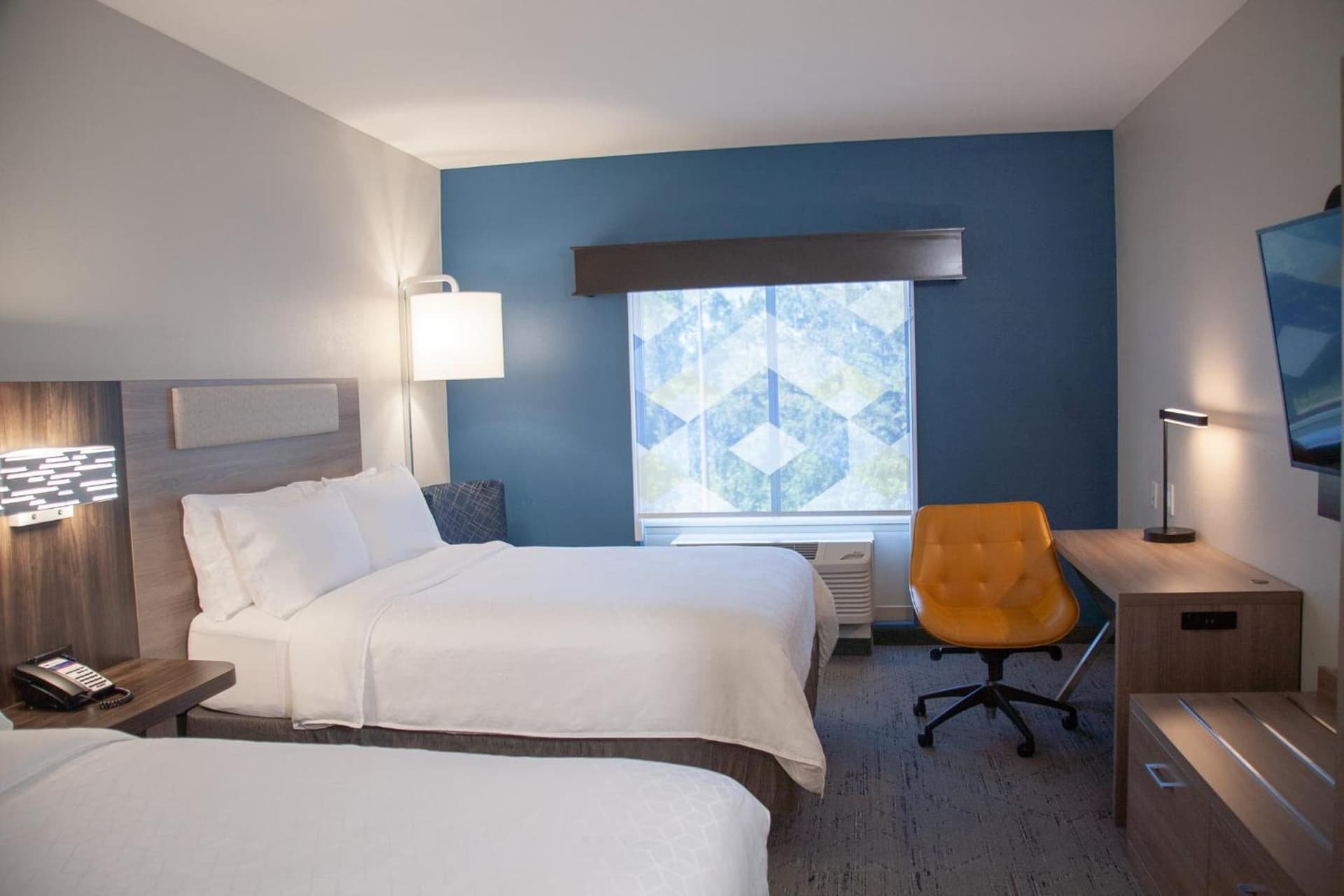 Holiday Inn Express & Suites Overland Park by IHG gallery photo in Overland Park, KS — image 17