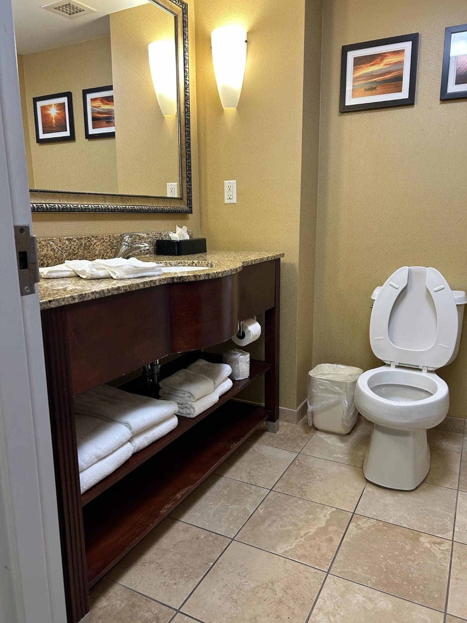 Comfort Suites Palm Bay - Melbourne gallery photo in Palm Bay, FL — image 17