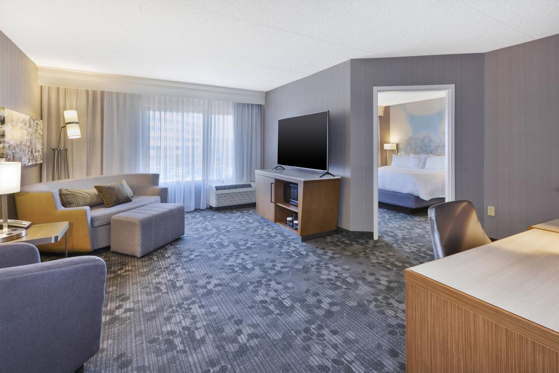 Courtyard by Marriott Secaucus Meadowlands gallery photo in Secaucus, NJ — image 19