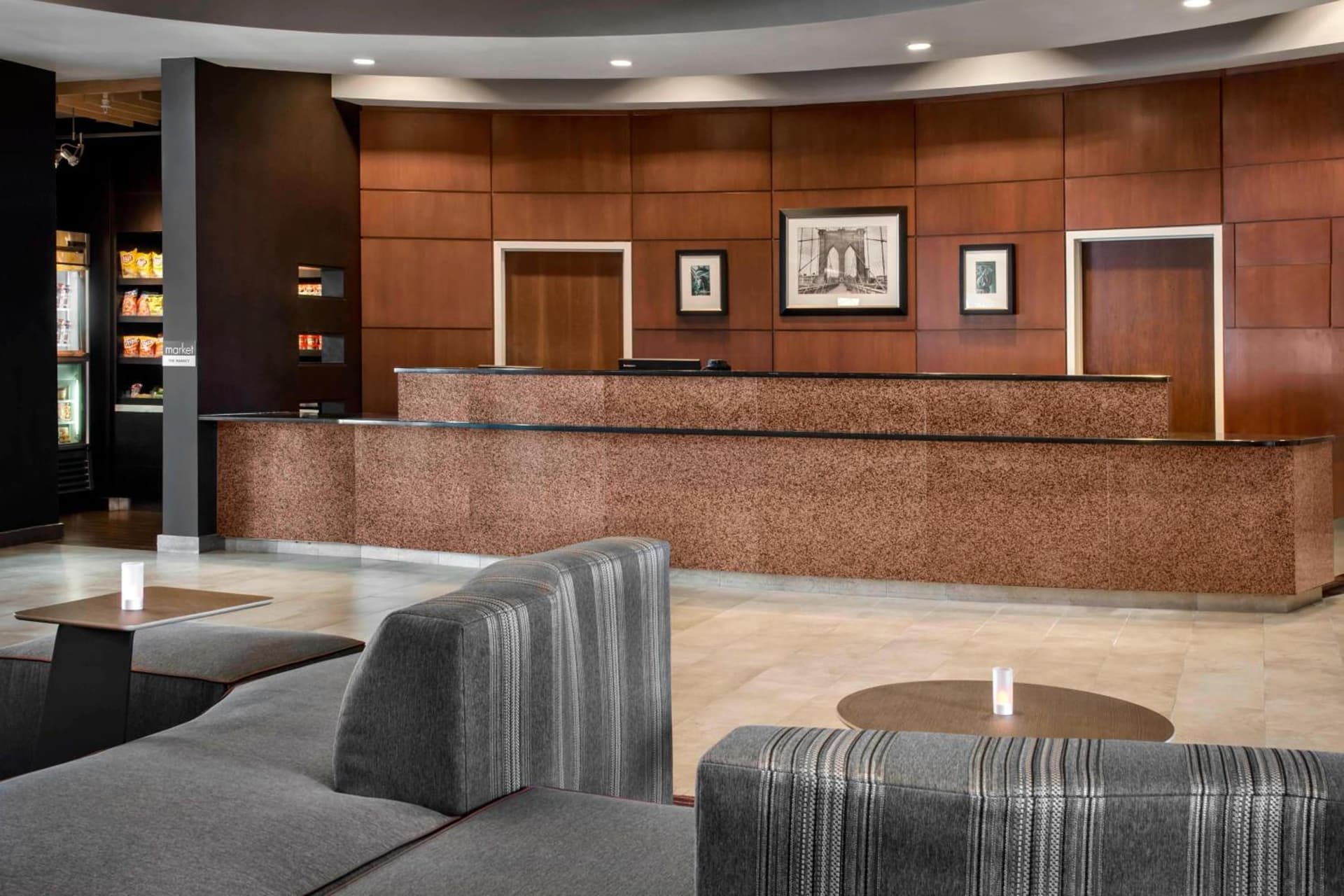 Courtyard by Marriott Newark Elizabeth interior in Elizabeth, NJ — gallery photo 2