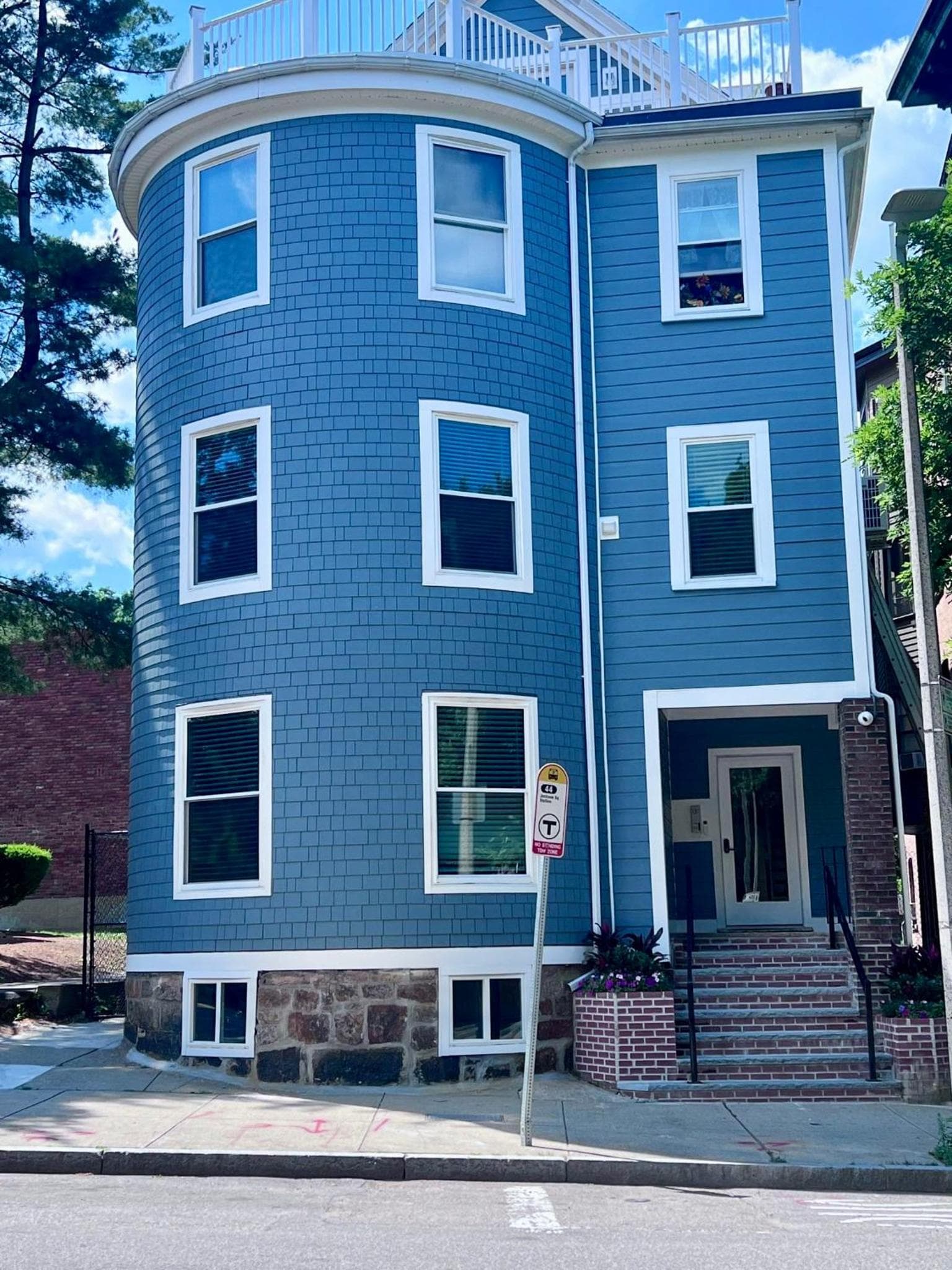 Modern 3-Bedroom Condo, Fully Furnished & Renovated featured exterior or lobby in Boston, MA — similar hotel