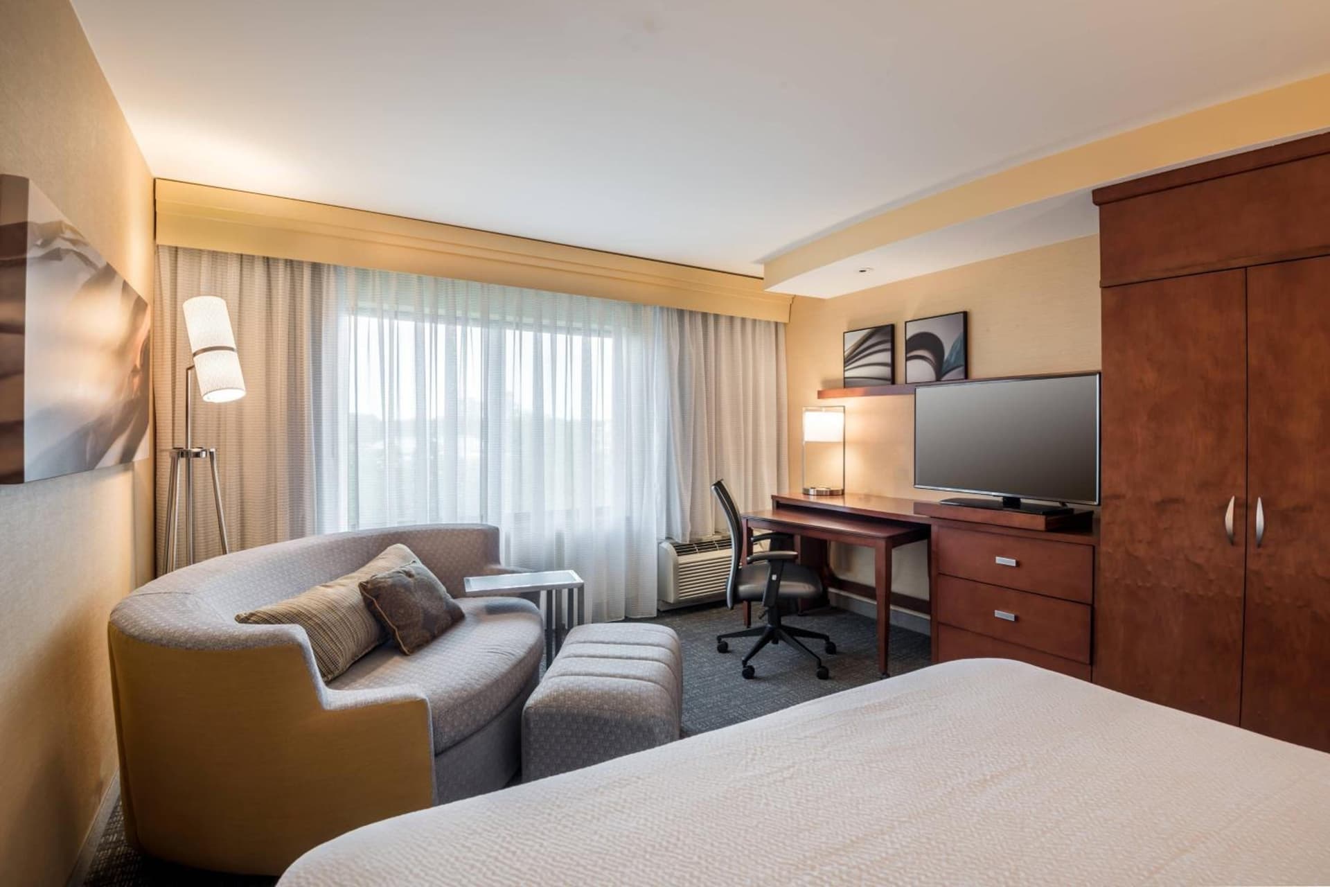 Courtyard by Marriott Waldorf gallery photo in Waldorf, MD — image 8