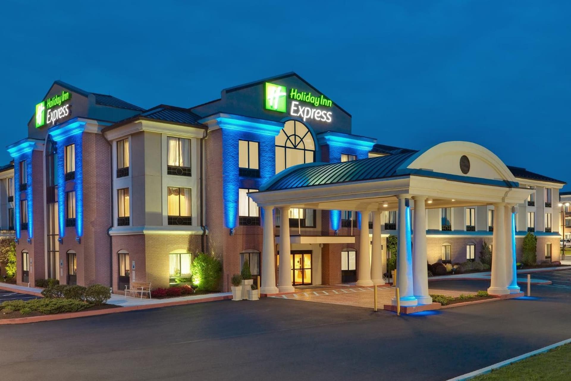 Holiday Inn Express and Suites Quakertown - Allentown Area by IHG featured exterior or lobby in Quakertown, PA — similar hotel
