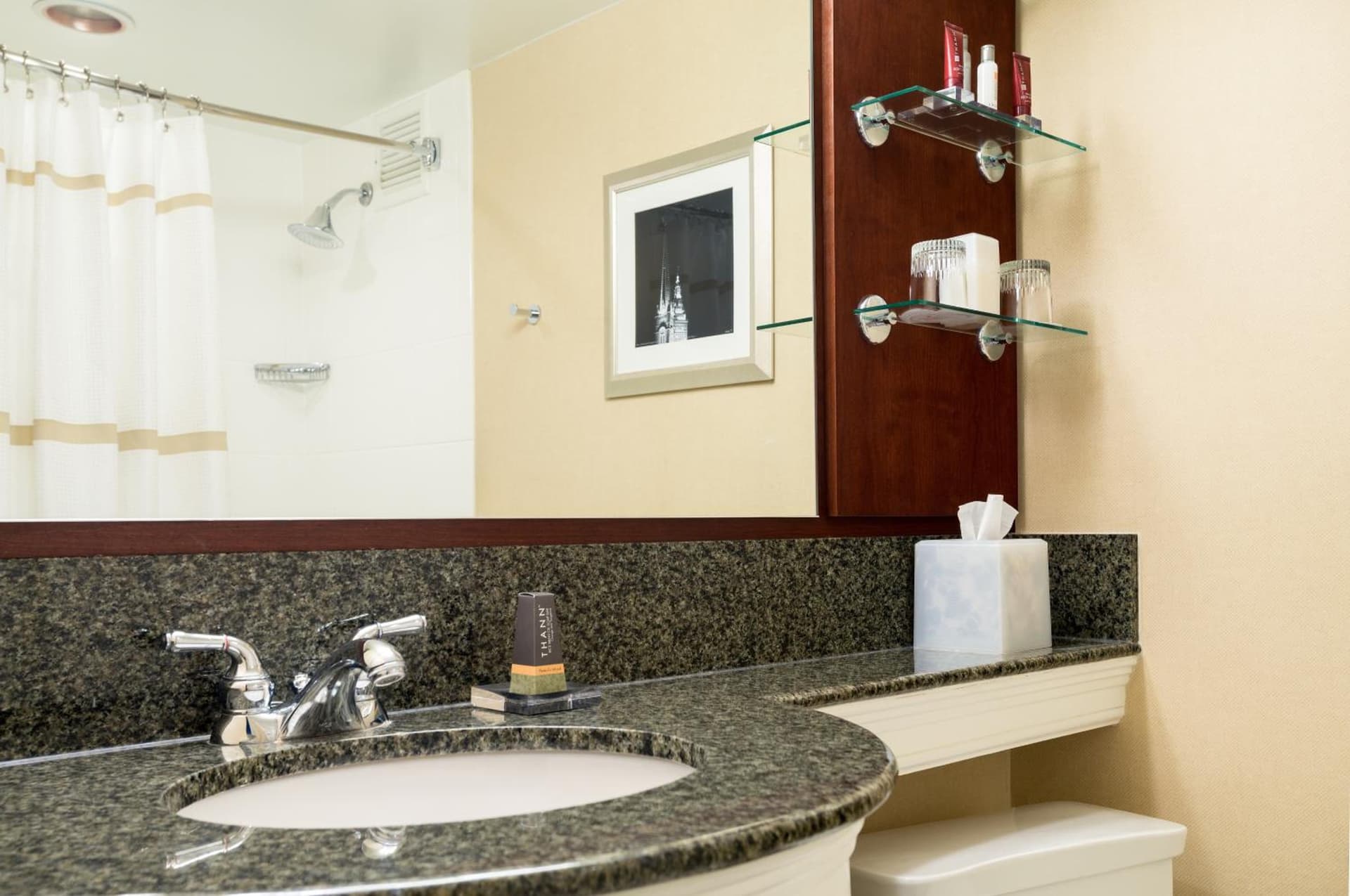 Wyndham Cleveland Airport gallery photo in Cleveland, OH — image 21