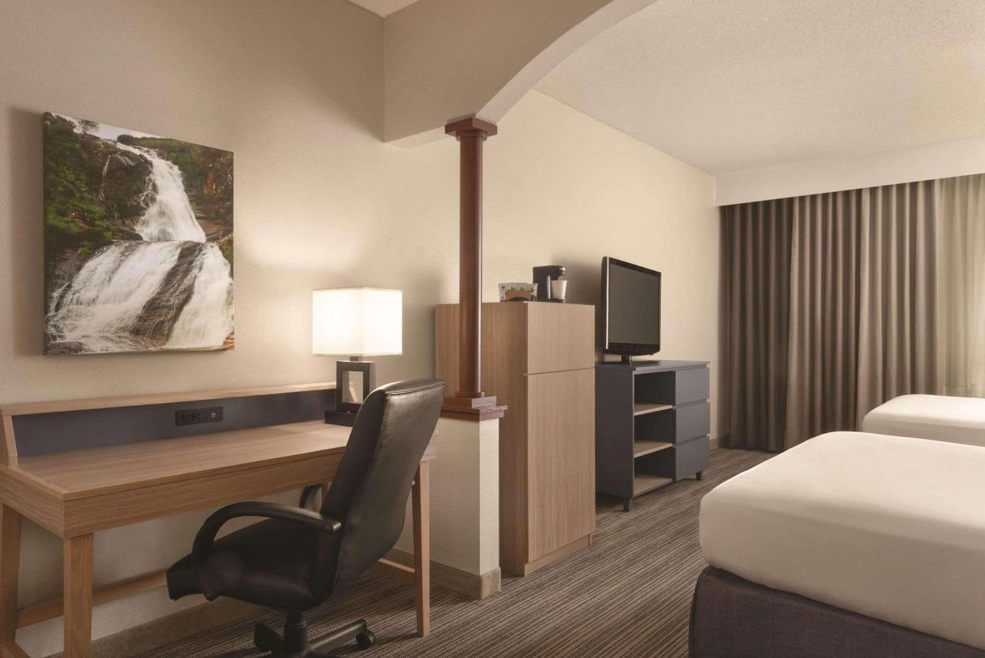 Country Inn & Suites by Radisson, Eagan, MN gallery photo in Eagan, MN — image 22