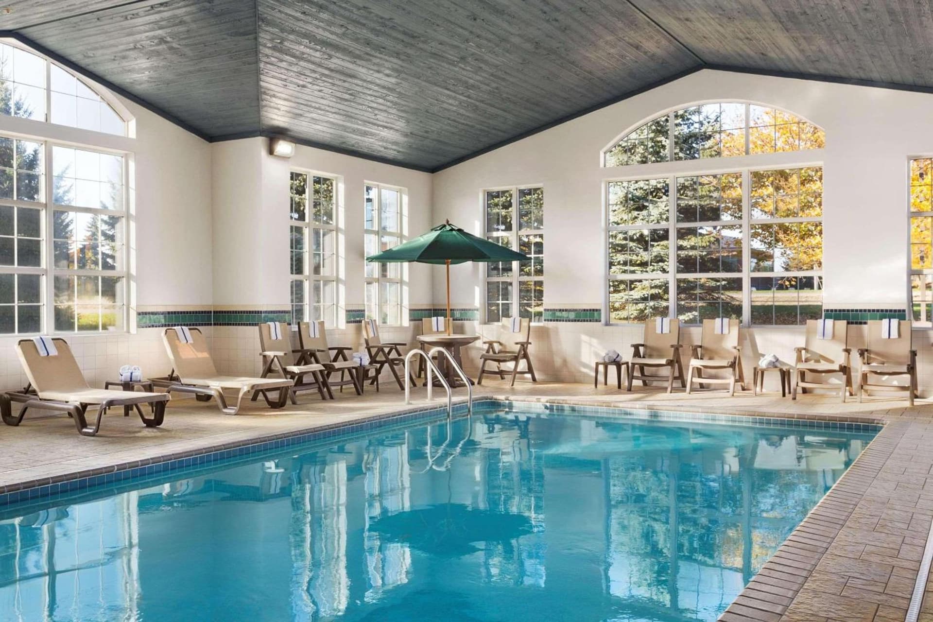 Country Inn & Suites by Radisson, Eagan, MN gallery photo in Eagan, MN — image 41