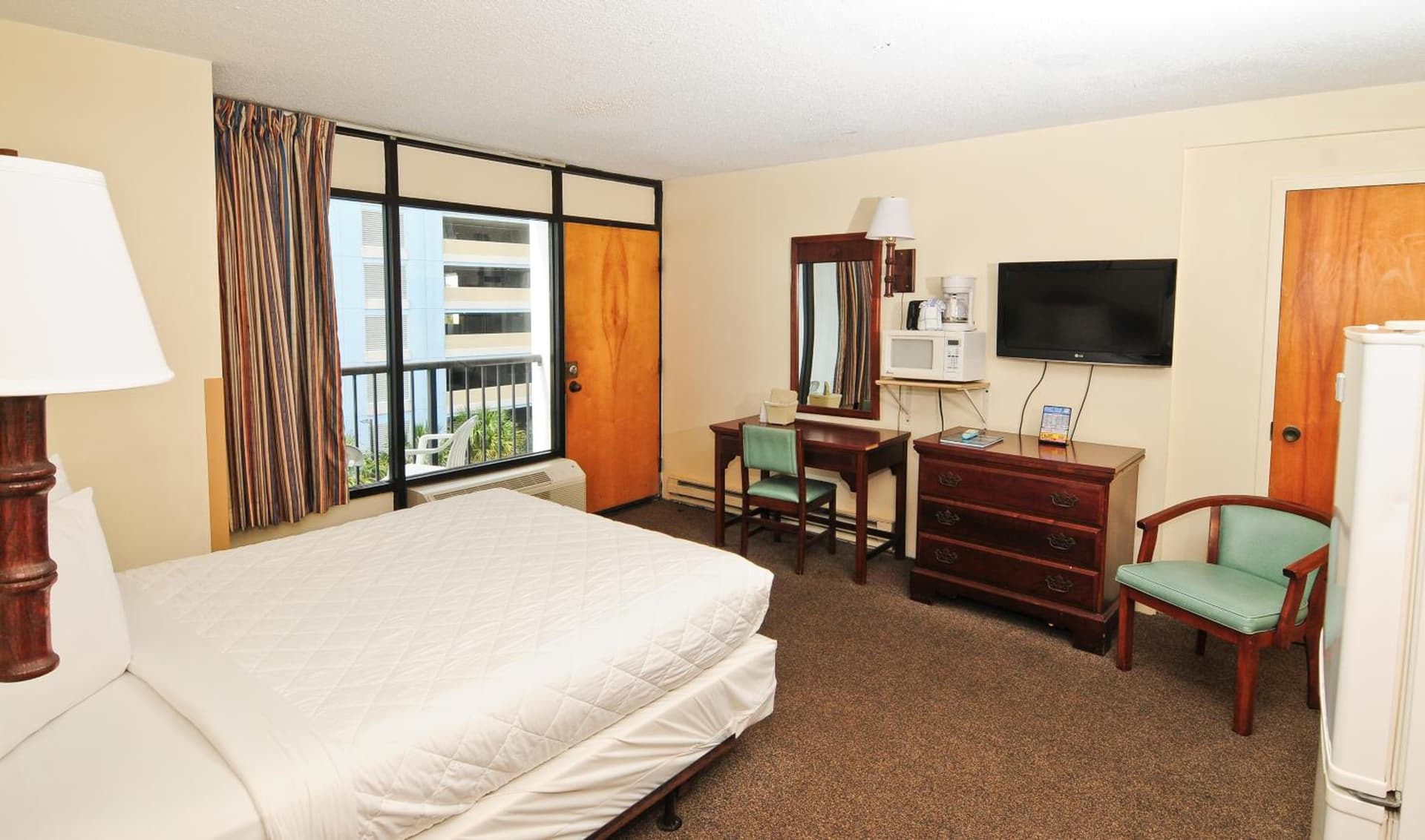 Holiday Sands South gallery photo in Myrtle Beach, SC — image 15