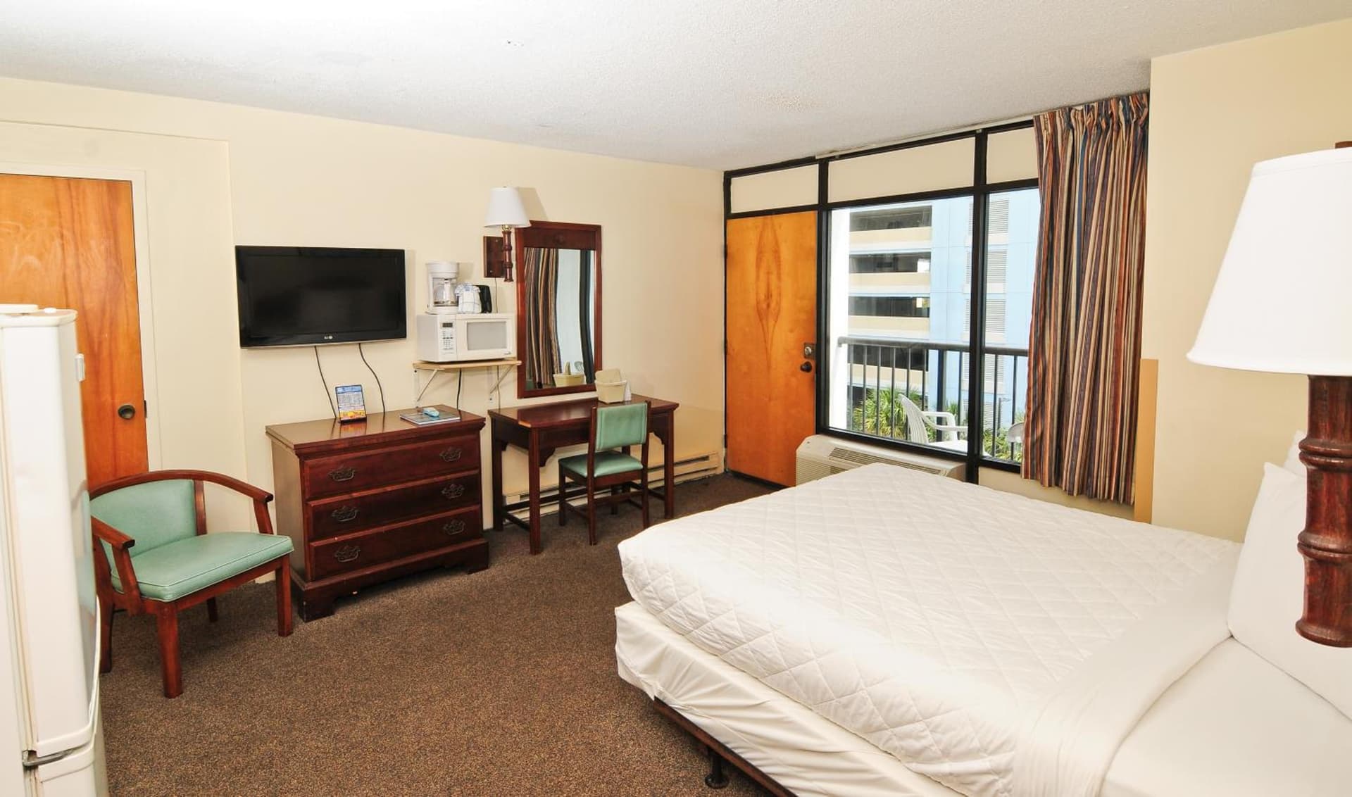 Holiday Sands South gallery photo in Myrtle Beach, SC — image 75