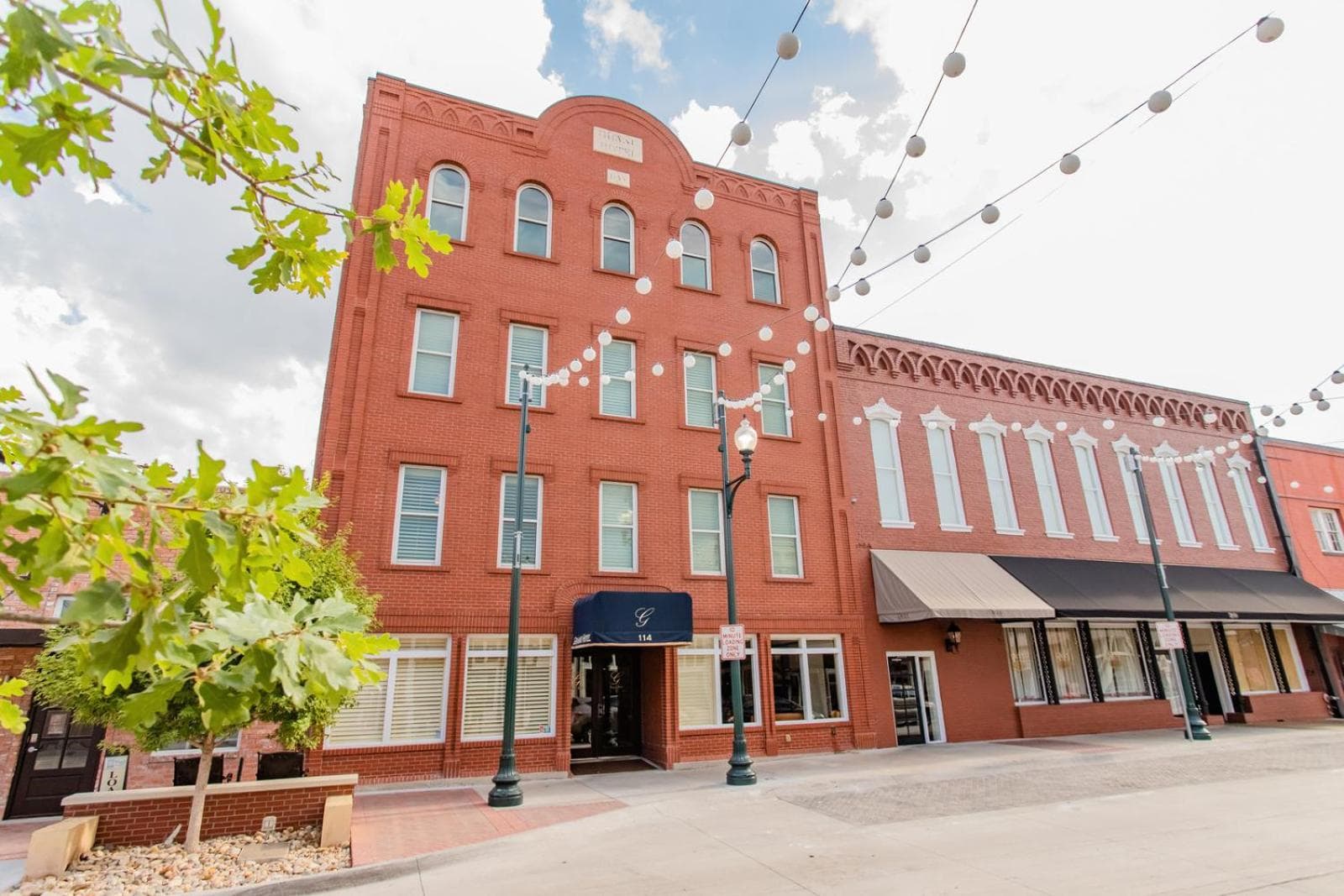 Grand Hotel — hotel in McKinney, Texas