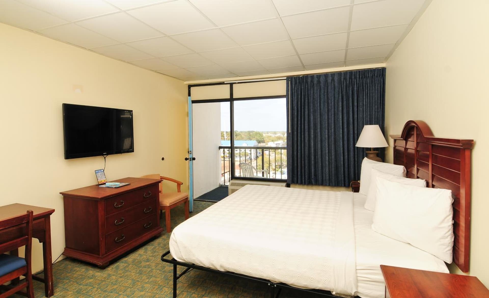 Holiday Sands South gallery photo in Myrtle Beach, SC — image 8