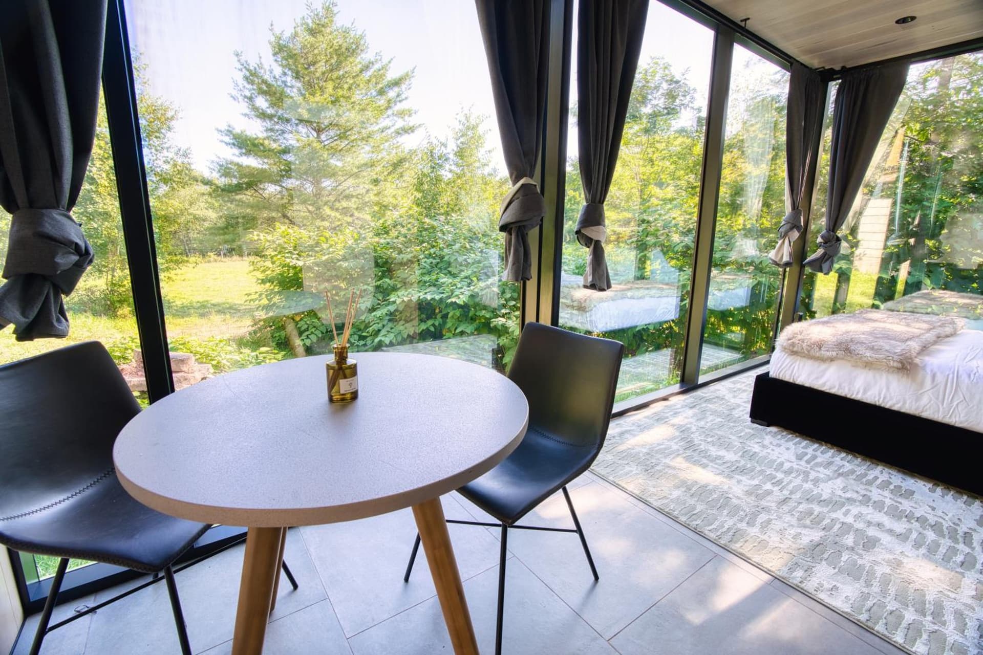 The Haüs Windham - Spacious Suites, Hot Tub, Mountain Views! gallery photo in Windham — image 52