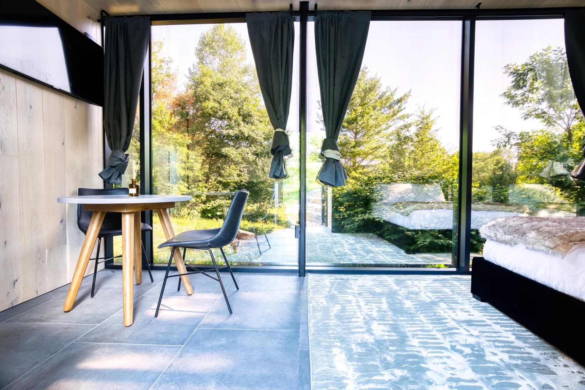 The Haüs Windham - Spacious Suites, Hot Tub, Mountain Views! gallery photo in Windham — image 60