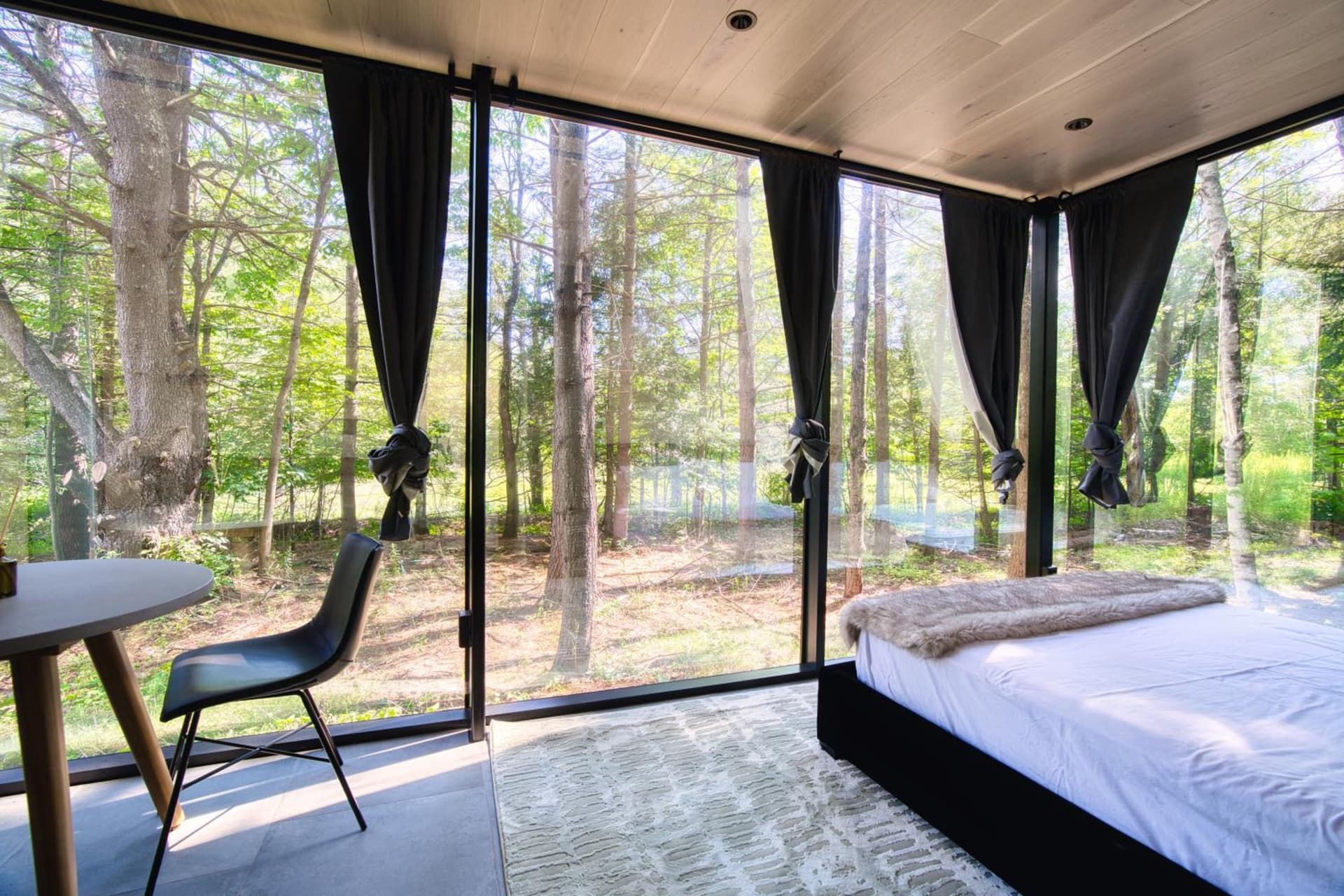 The Haüs Windham - Spacious Suites, Hot Tub, Mountain Views! gallery photo in Windham — image 42