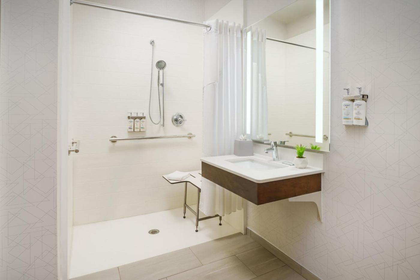 Holiday Inn Express Irondequoit by IHG interior in Rochester, NY — gallery photo 2