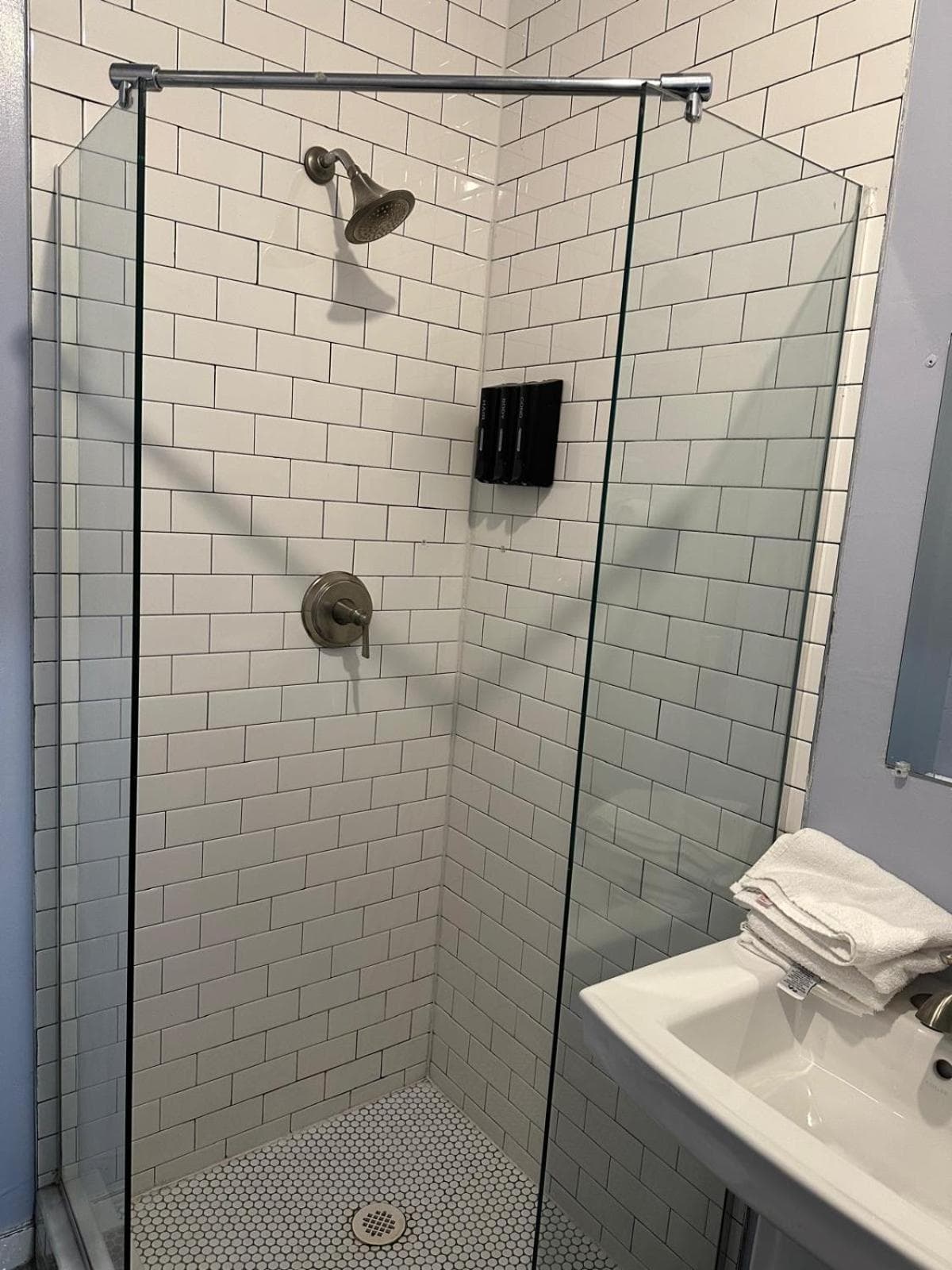 Essence hotel property views in Brooklyn, NY — gallery photo 3