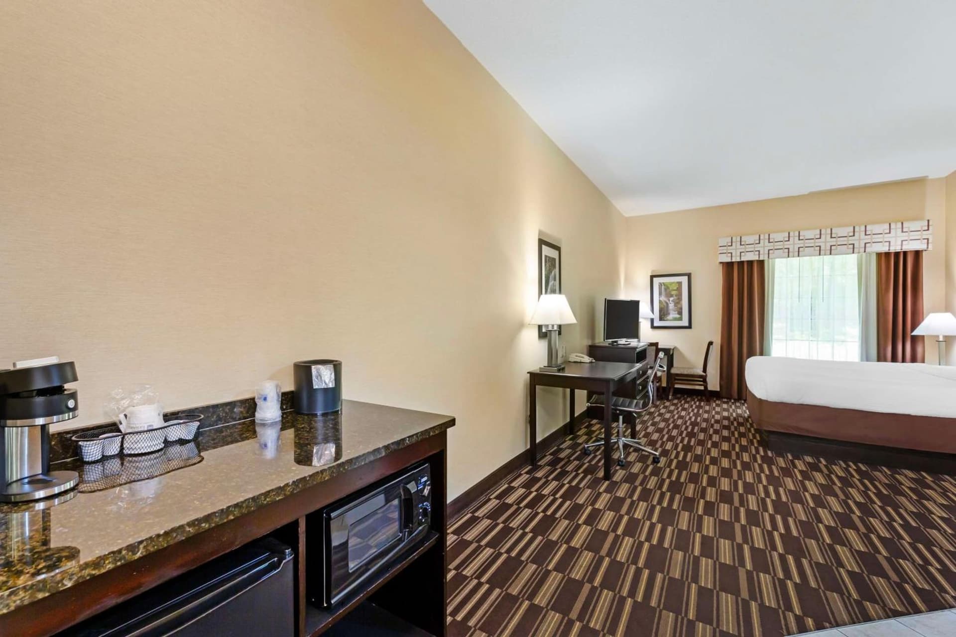 Best Western PLUS Victor Inn & Suites gallery photo in Victor — image 5