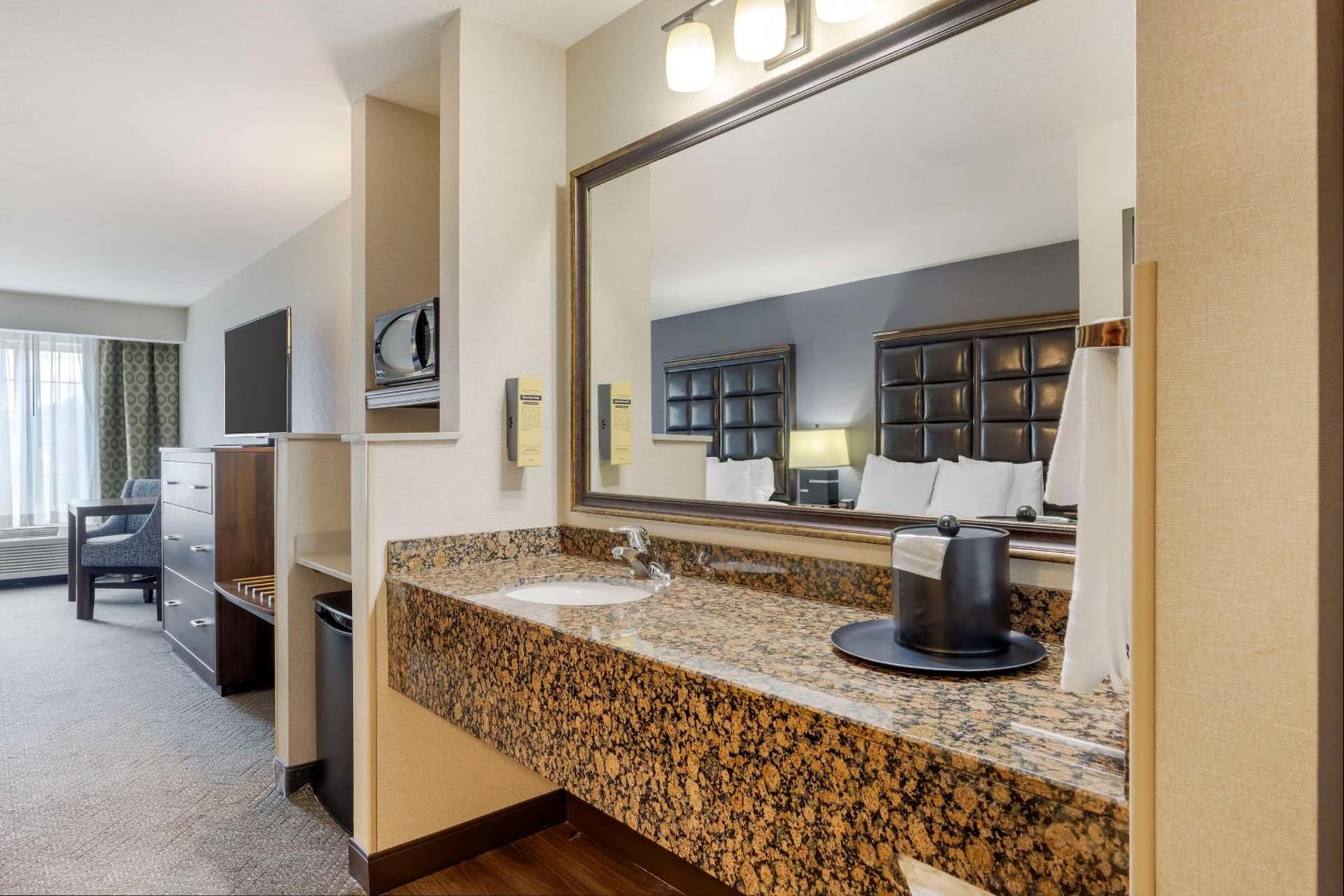 Best Western Plus Northwind Inn & Suites gallery photo in Tigard, OR — image 13