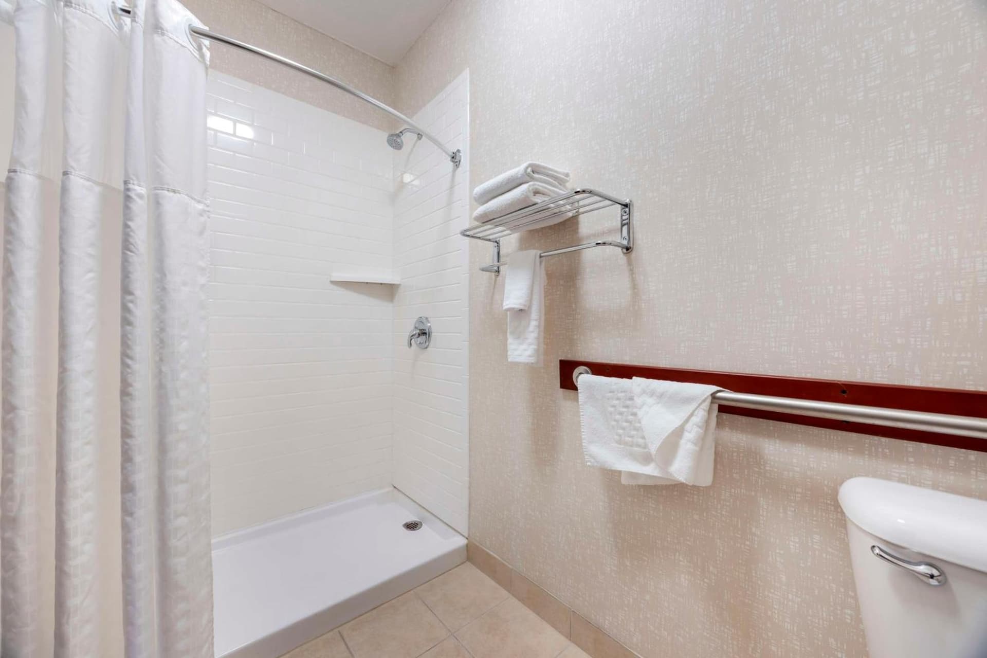 Best Western Plus Northwind Inn & Suites gallery photo in Tigard, OR — image 17